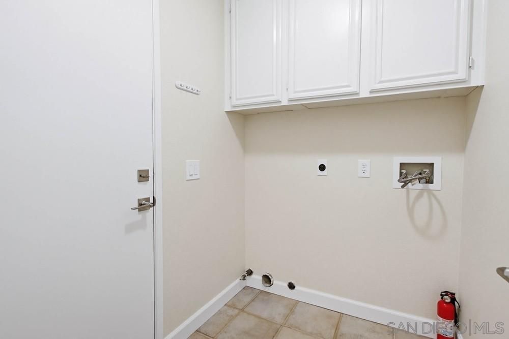 Detail Gallery Image 29 of 35 For 11810  Evergold St, San Diego,  CA 92131 - 5 Beds | 2/1 Baths