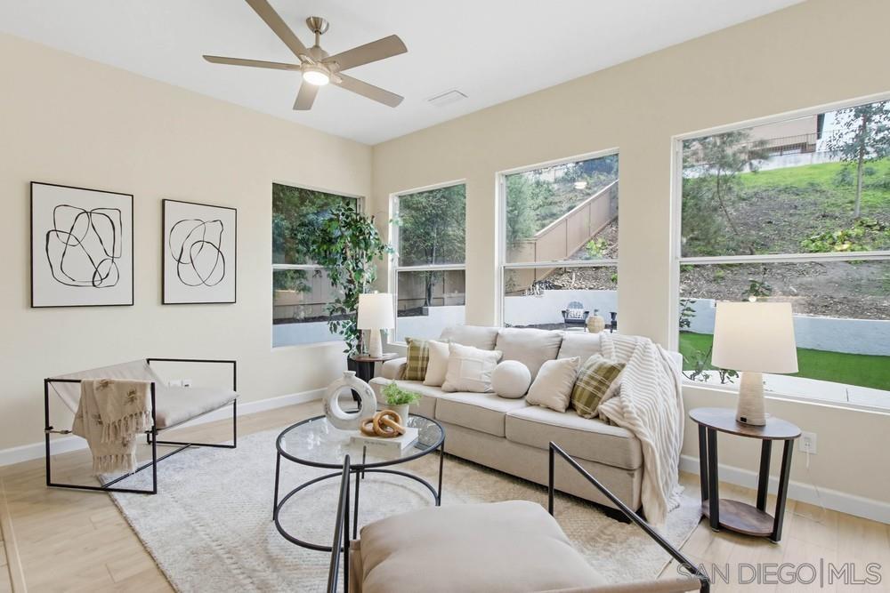 Detail Gallery Image 7 of 35 For 11810  Evergold St, San Diego,  CA 92131 - 5 Beds | 2/1 Baths