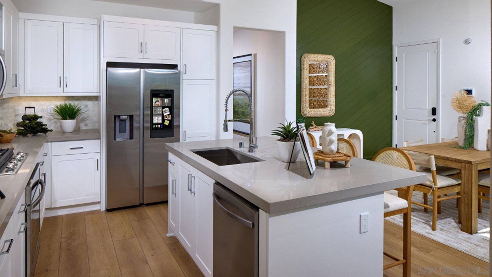 Detail Gallery Image 9 of 22 For 12661  Elizabeth Way, San Diego,  CA 92129 - 3 Beds | 2 Baths