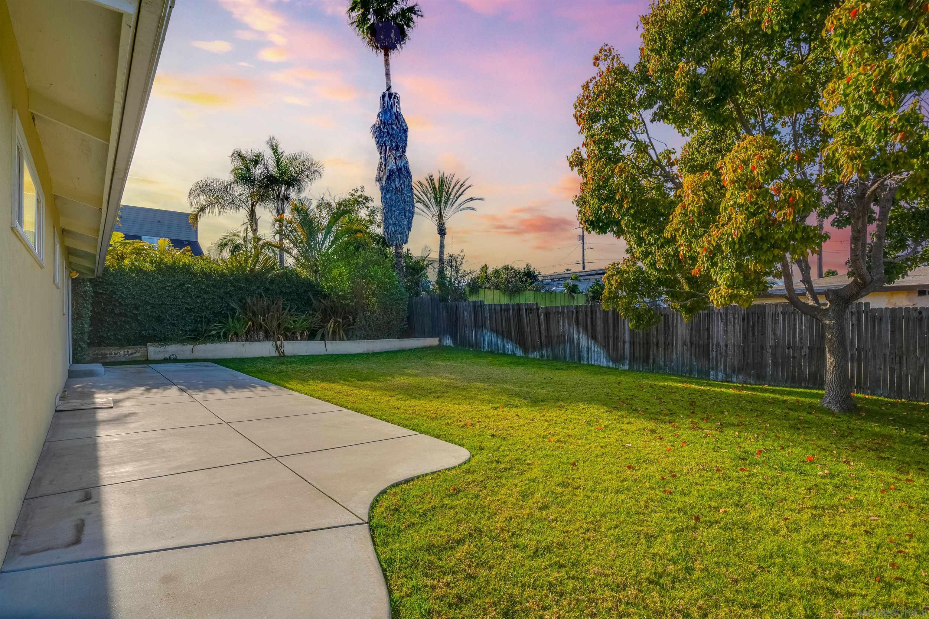 Detail Gallery Image 24 of 29 For 370  Tamarack Ave, Carlsbad,  CA 92008 - 3 Beds | 2 Baths