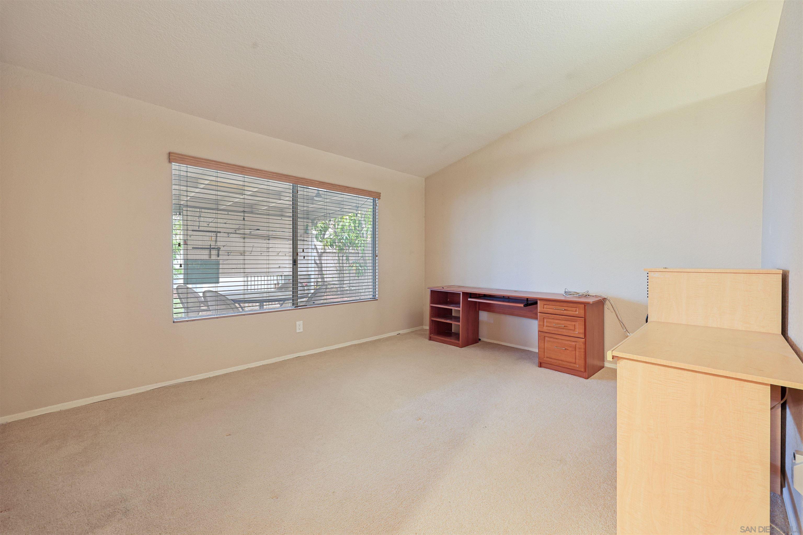 Detail Gallery Image 16 of 25 For 11806  Landbreeze Way, San Diego,  CA 92126 - 3 Beds | 2 Baths