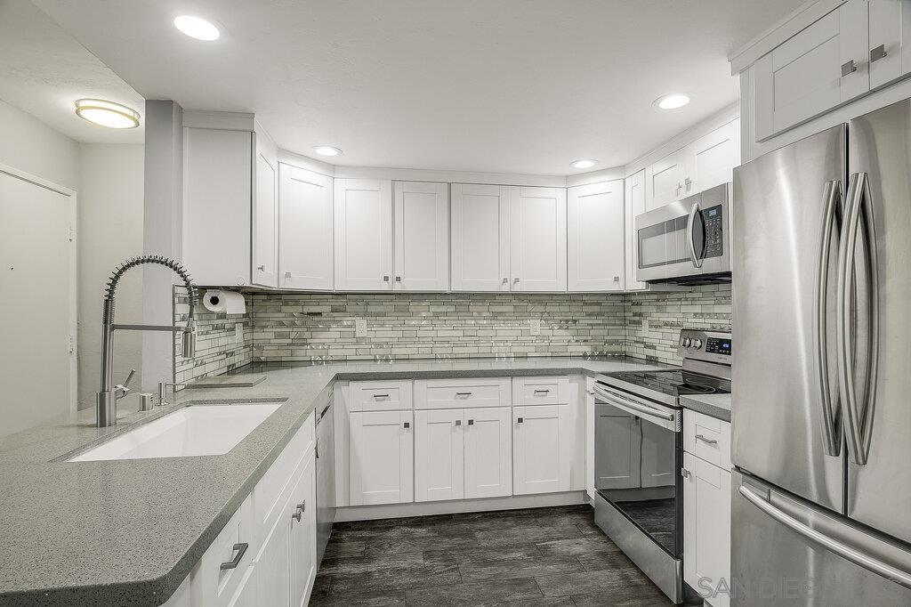 Detail Gallery Image 12 of 24 For 6064  Rancho Mission Rd. #453, San Diego,  CA 92108 - 2 Beds | 1/1 Baths