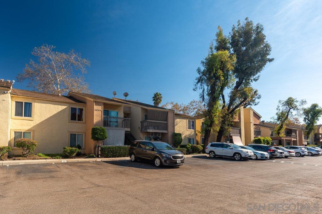 Detail Gallery Image 3 of 24 For 6064  Rancho Mission Rd. #453, San Diego,  CA 92108 - 2 Beds | 1/1 Baths