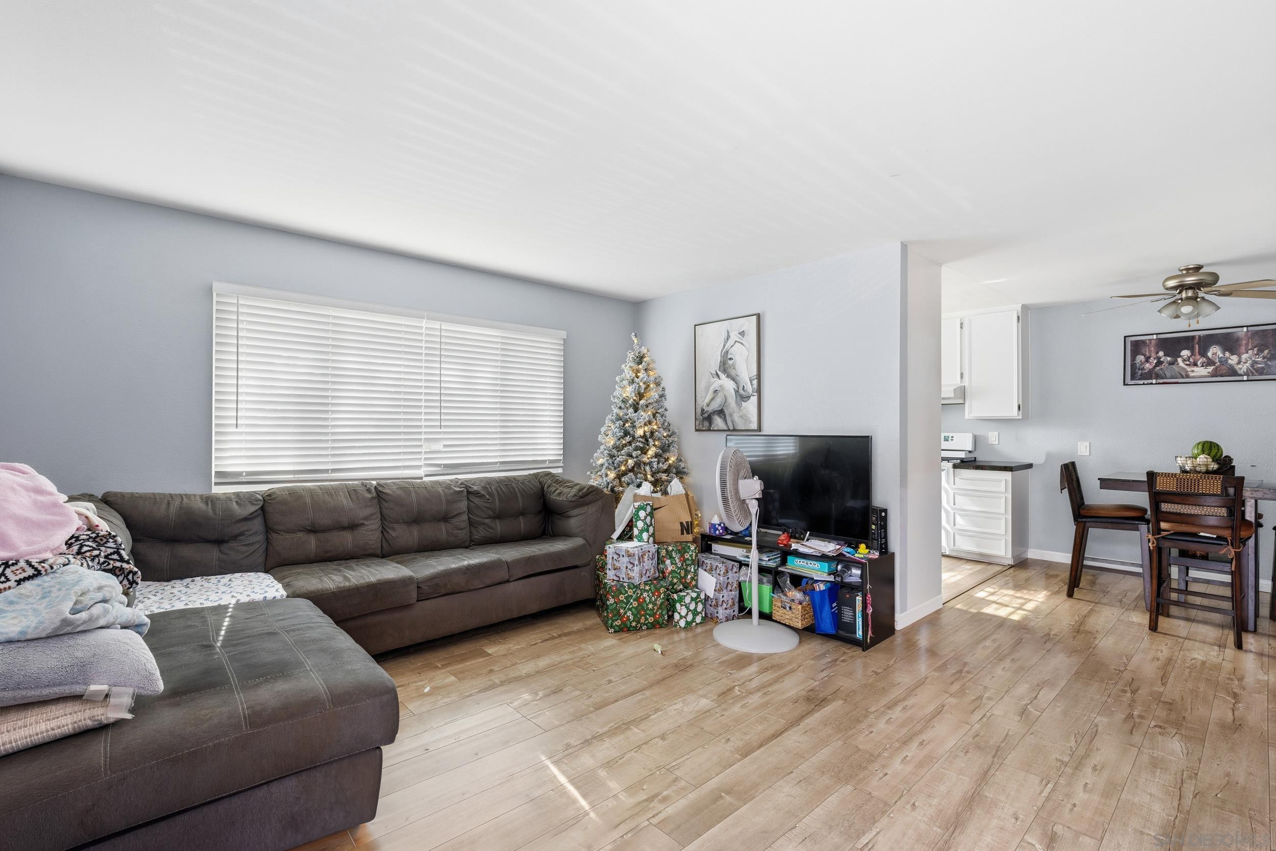 Detail Gallery Image 2 of 27 For 10382  Alphonse St  #F4,  Santee,  CA 92071 - 2 Beds | 1/1 Baths