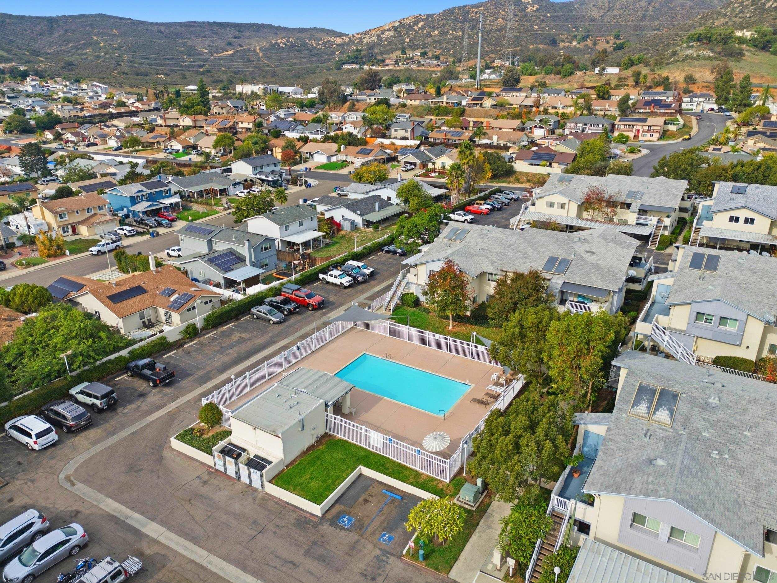 Detail Gallery Image 23 of 27 For 10382  Alphonse St  #F4,  Santee,  CA 92071 - 2 Beds | 1/1 Baths