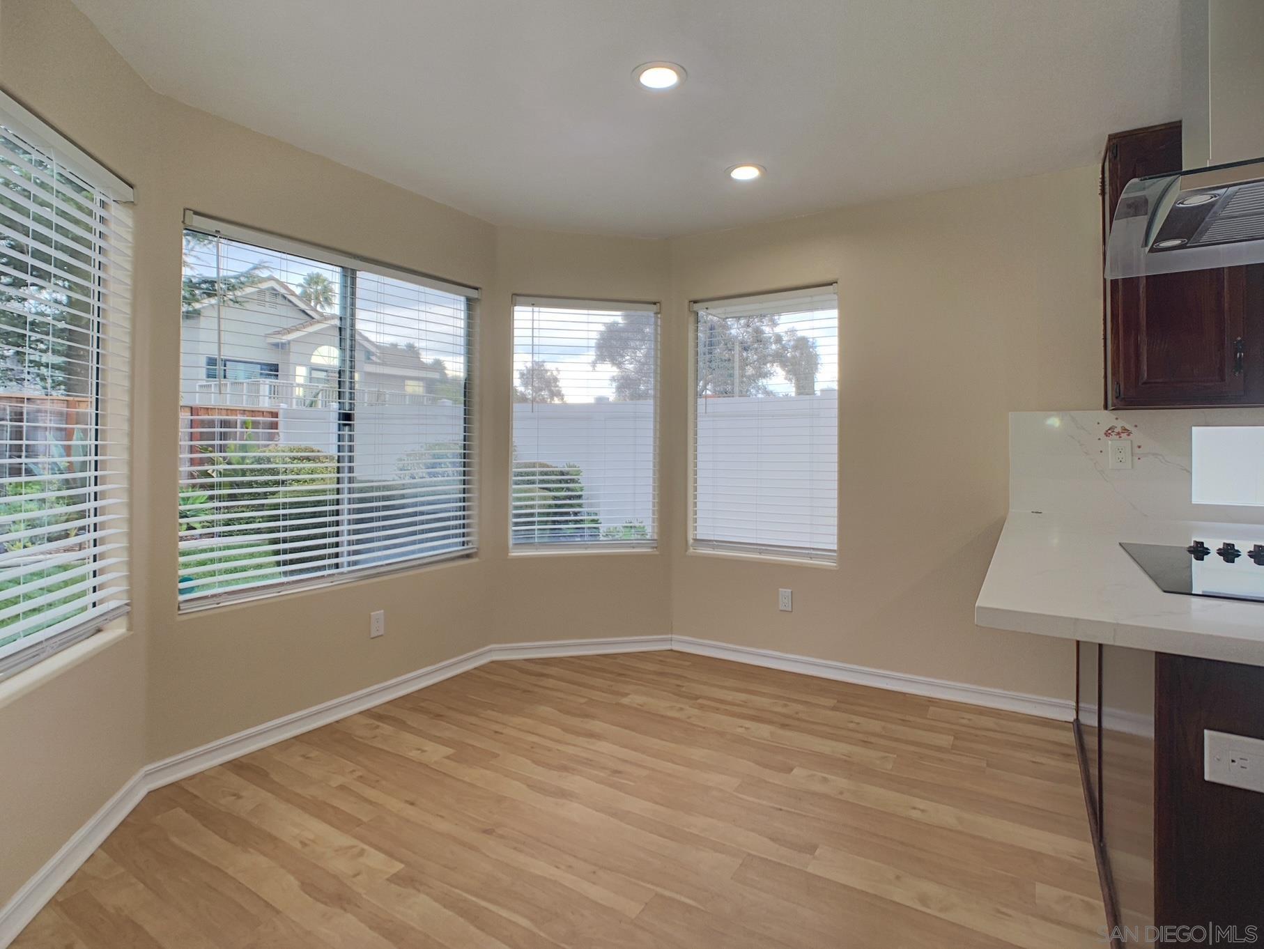 Detail Gallery Image 15 of 61 For 31352  via Eduardo, Temecula,  CA 92592 - 4 Beds | 2 Baths