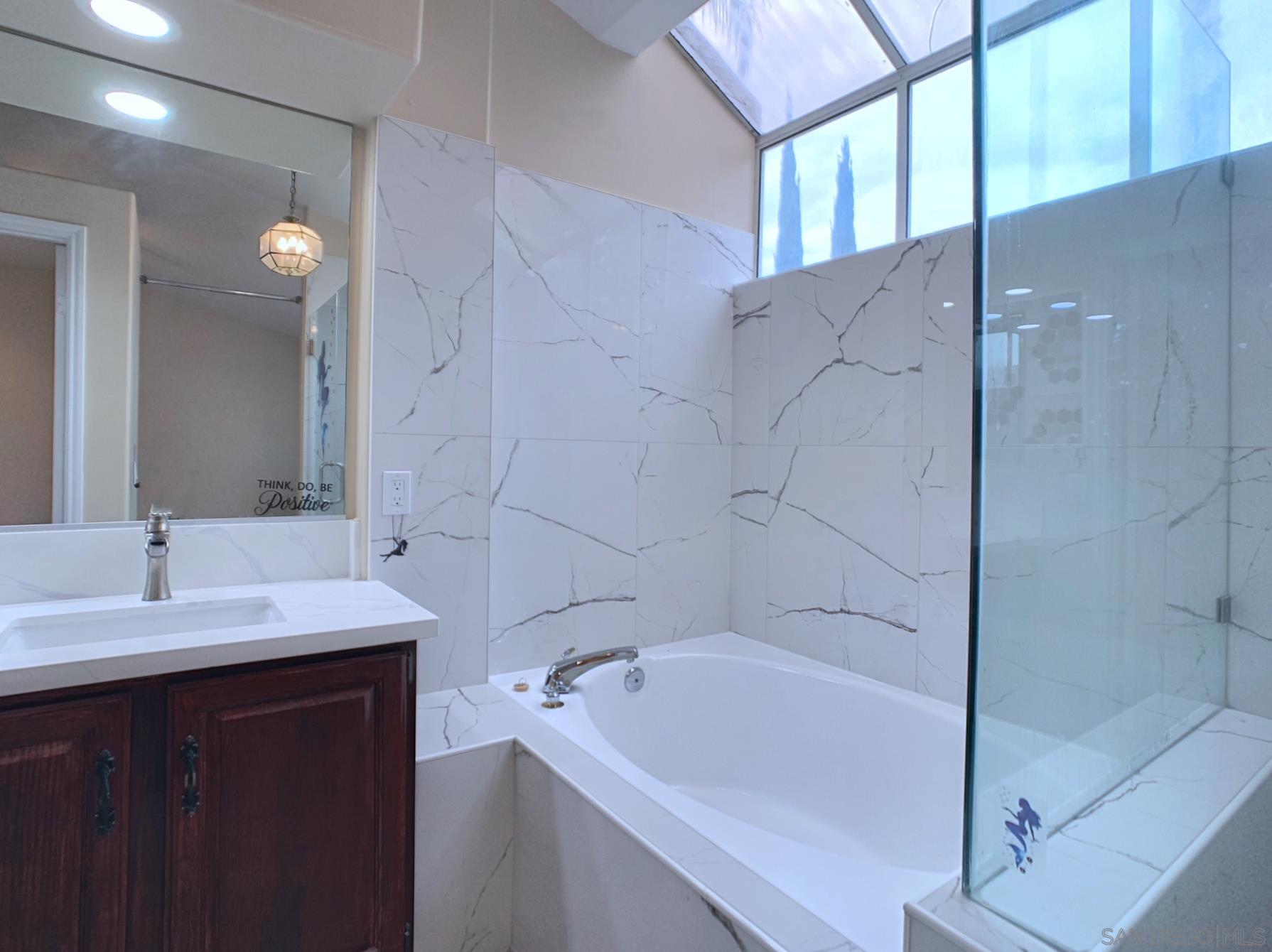 Detail Gallery Image 28 of 61 For 31352  via Eduardo, Temecula,  CA 92592 - 4 Beds | 2 Baths