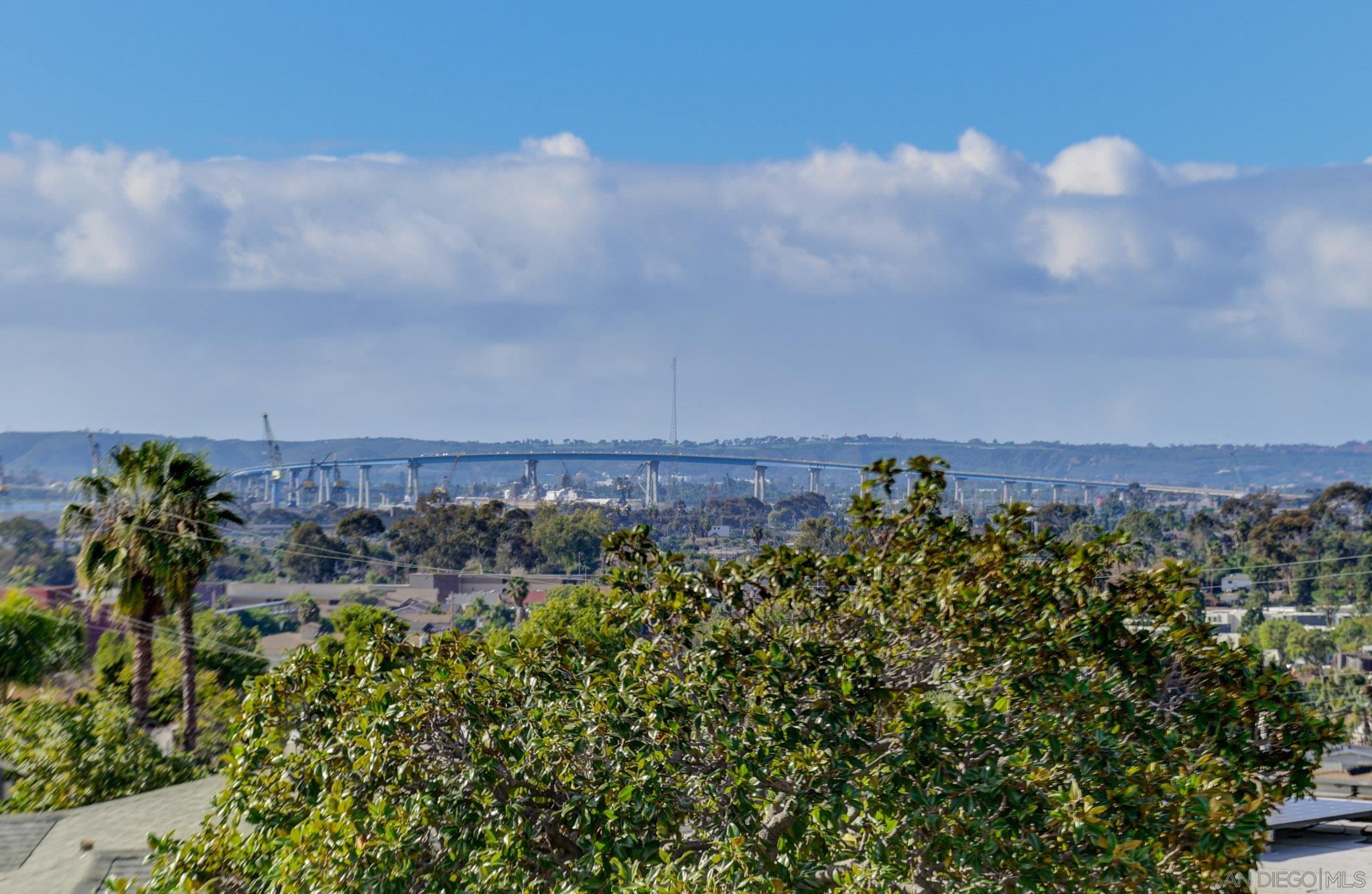 Detail Gallery Image 32 of 35 For 5465  Encina Dr, San Diego,  CA 92114 - 5 Beds | 2 Baths