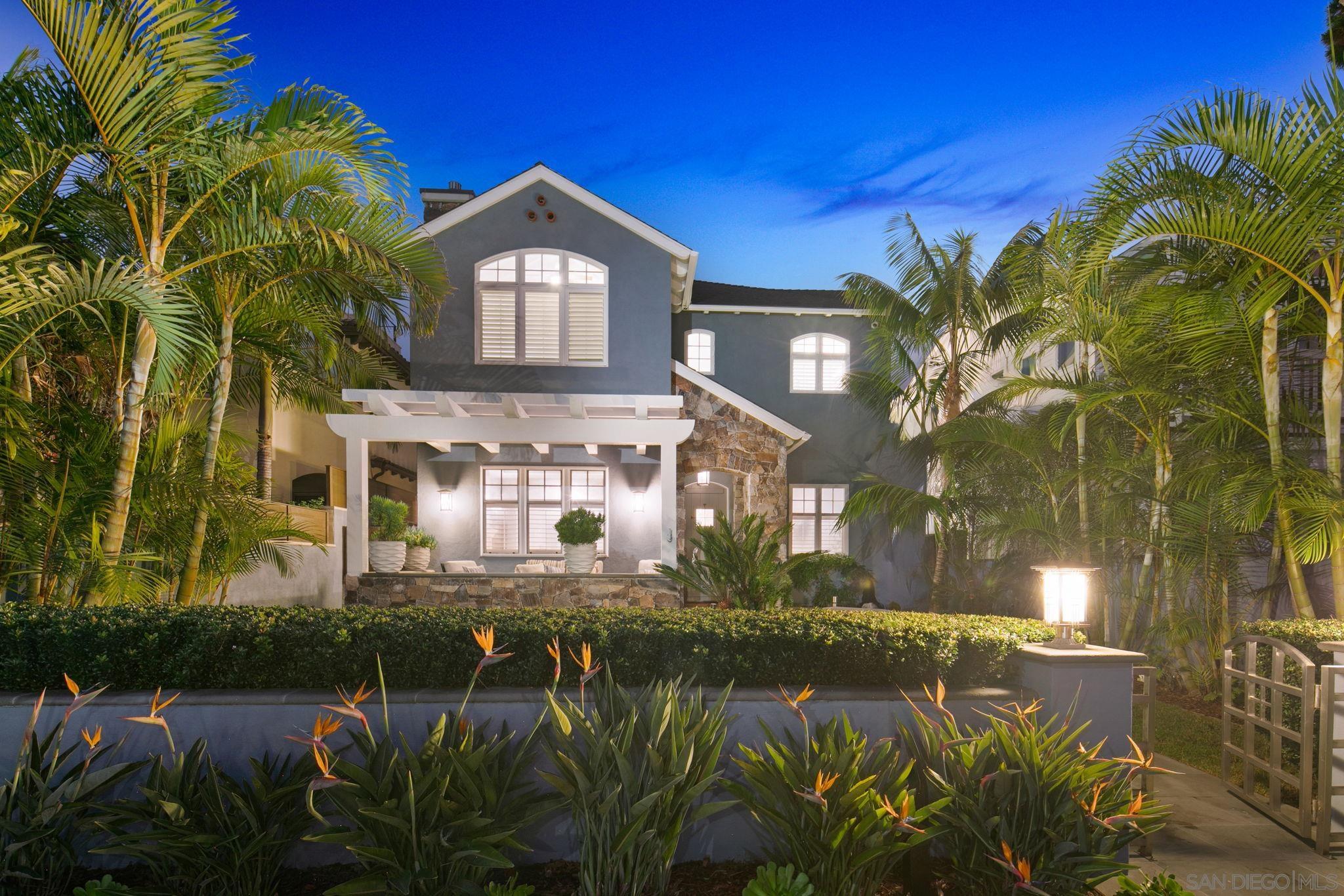 Detail Gallery Image 2 of 46 For 861  B Avenue, Coronado,  CA 92118 - 5 Beds | 3/1 Baths