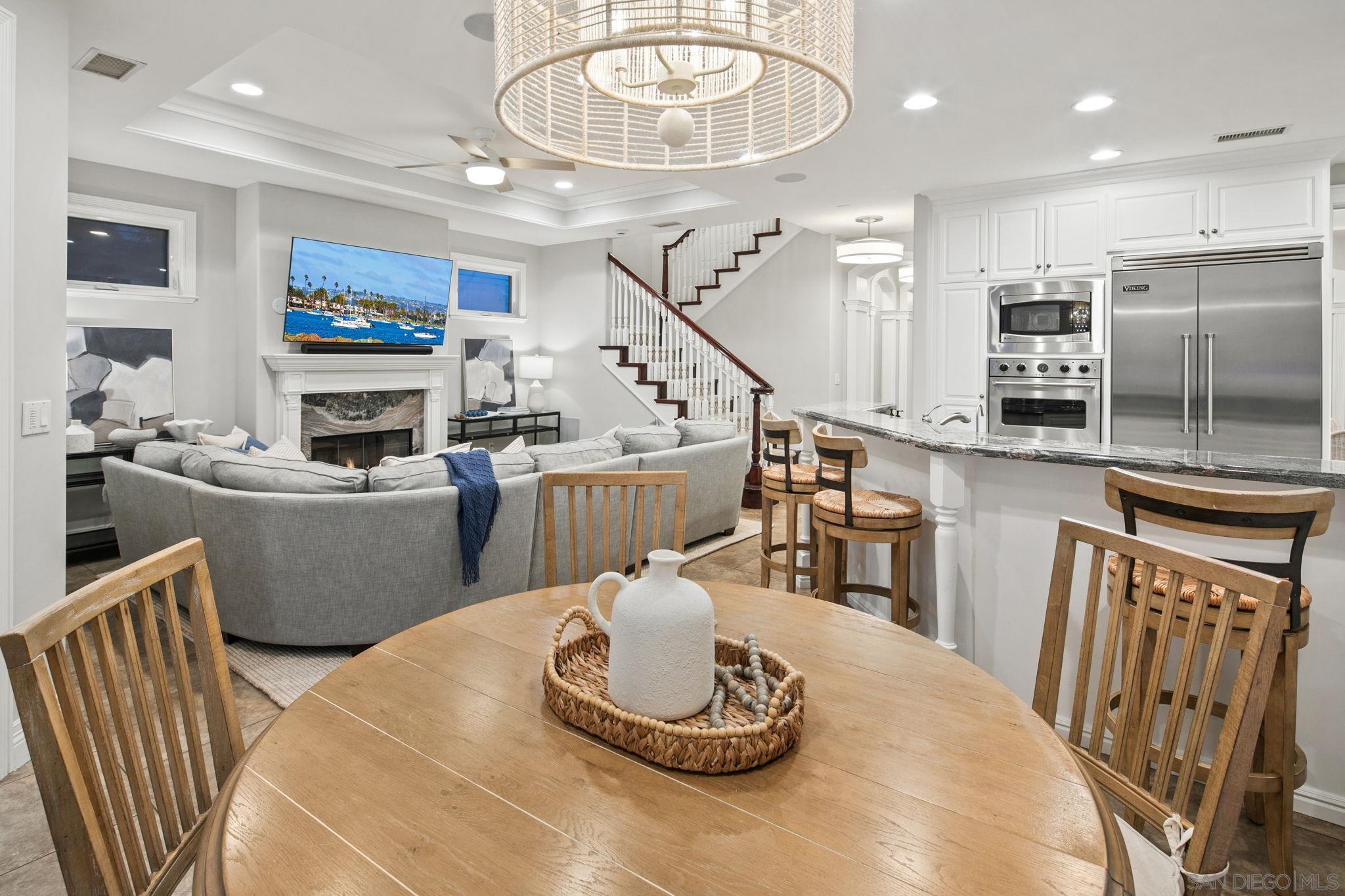 Detail Gallery Image 14 of 46 For 861  B Avenue, Coronado,  CA 92118 - 5 Beds | 3/1 Baths