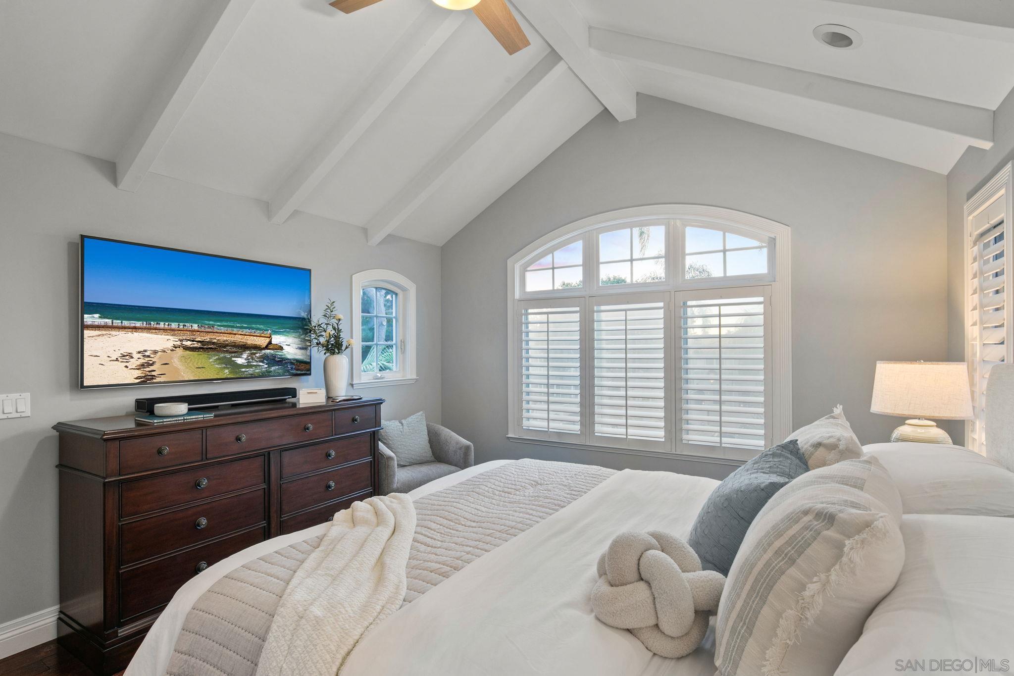 Detail Gallery Image 31 of 46 For 861  B Avenue, Coronado,  CA 92118 - 5 Beds | 3/1 Baths