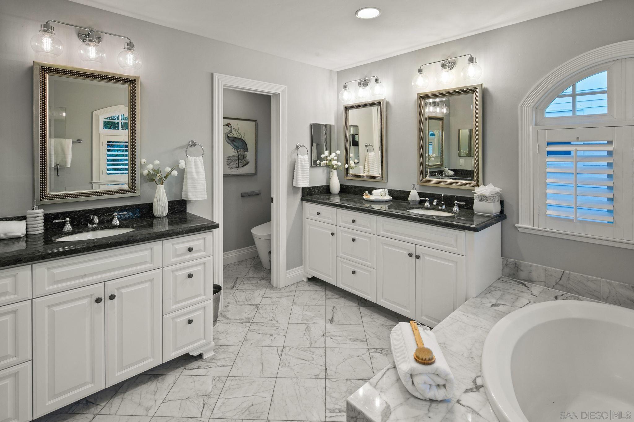 Detail Gallery Image 32 of 46 For 861  B Avenue, Coronado,  CA 92118 - 5 Beds | 3/1 Baths