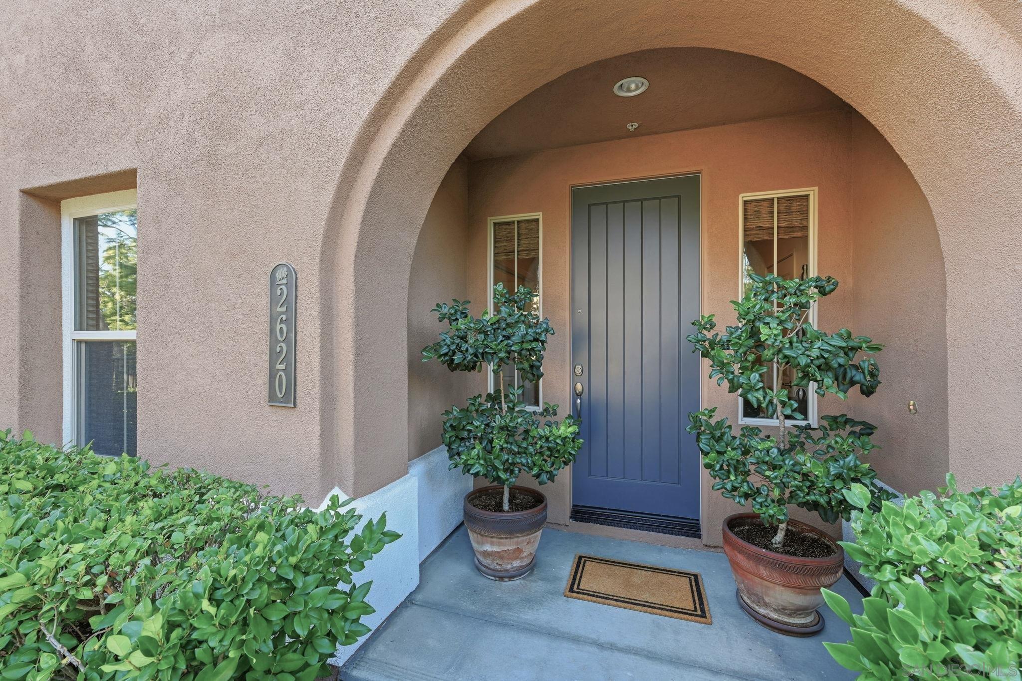 Detail Gallery Image 2 of 45 For 2620  Escala Circle, San Diego,  CA 92108 - 3 Beds | 3/1 Baths