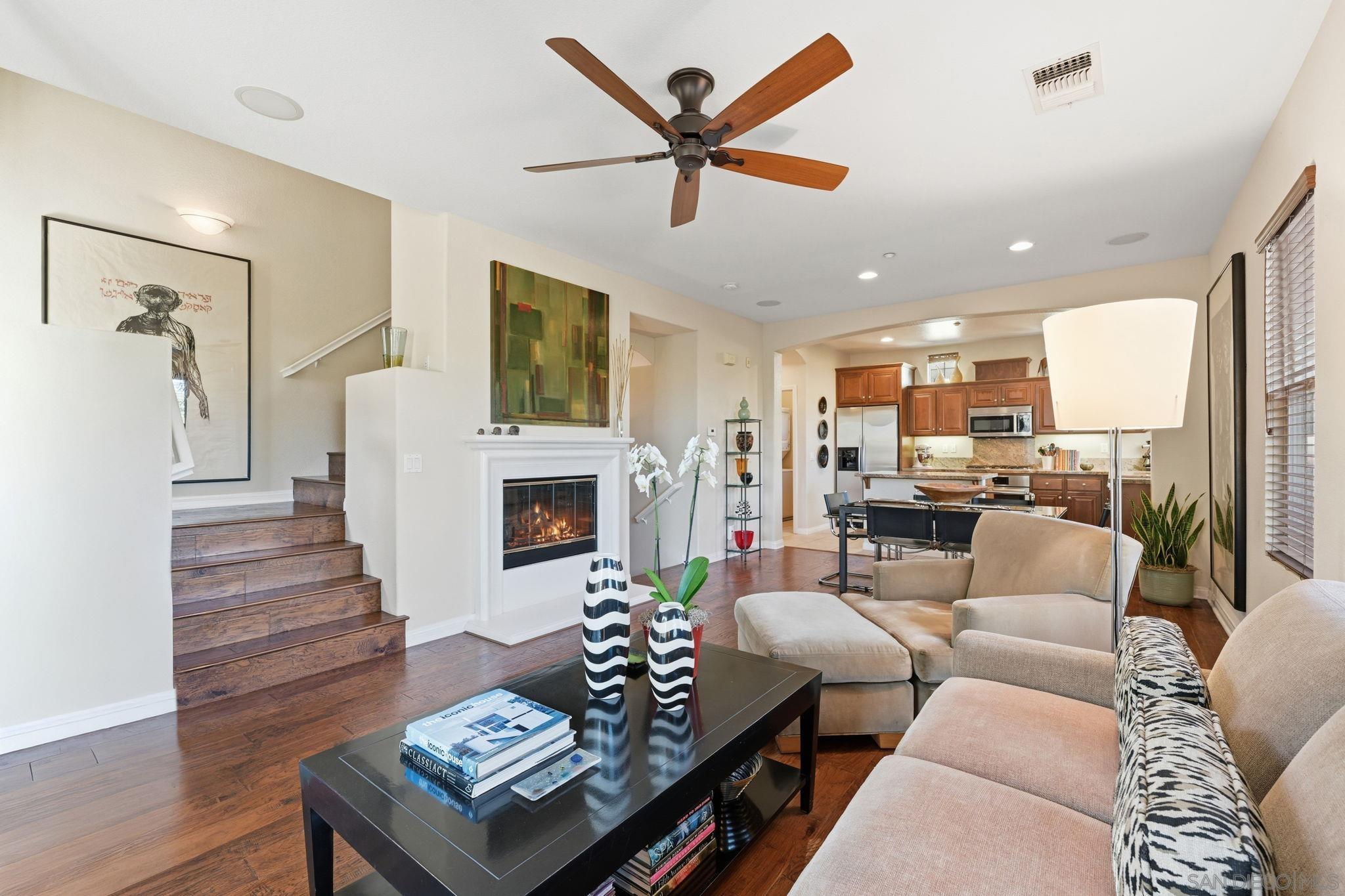 Detail Gallery Image 16 of 45 For 2620  Escala Circle, San Diego,  CA 92108 - 3 Beds | 3/1 Baths