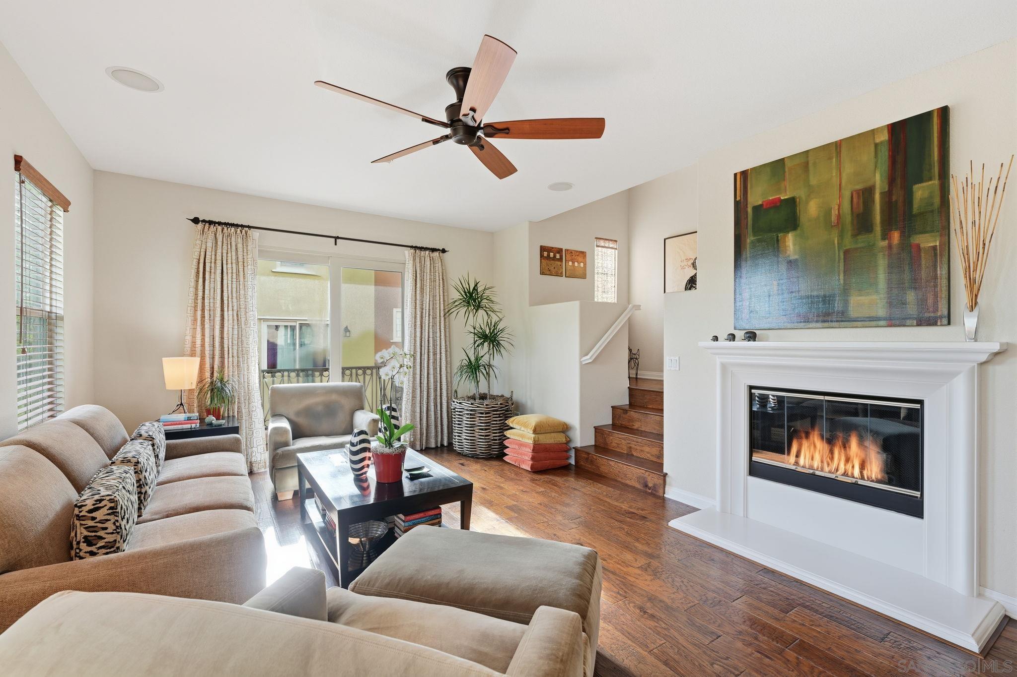 Detail Gallery Image 18 of 45 For 2620  Escala Circle, San Diego,  CA 92108 - 3 Beds | 3/1 Baths