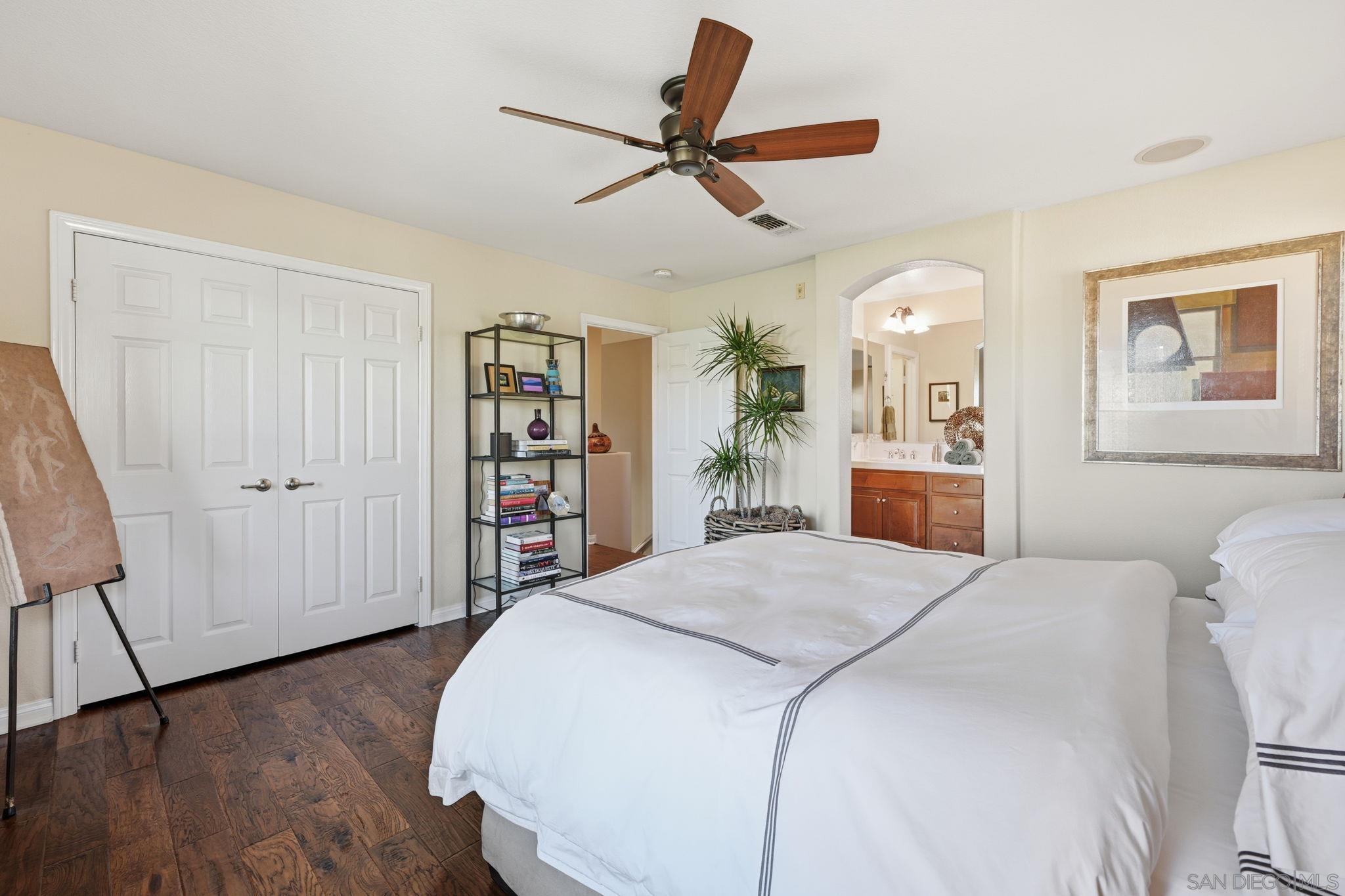 Detail Gallery Image 25 of 45 For 2620  Escala Circle, San Diego,  CA 92108 - 3 Beds | 3/1 Baths