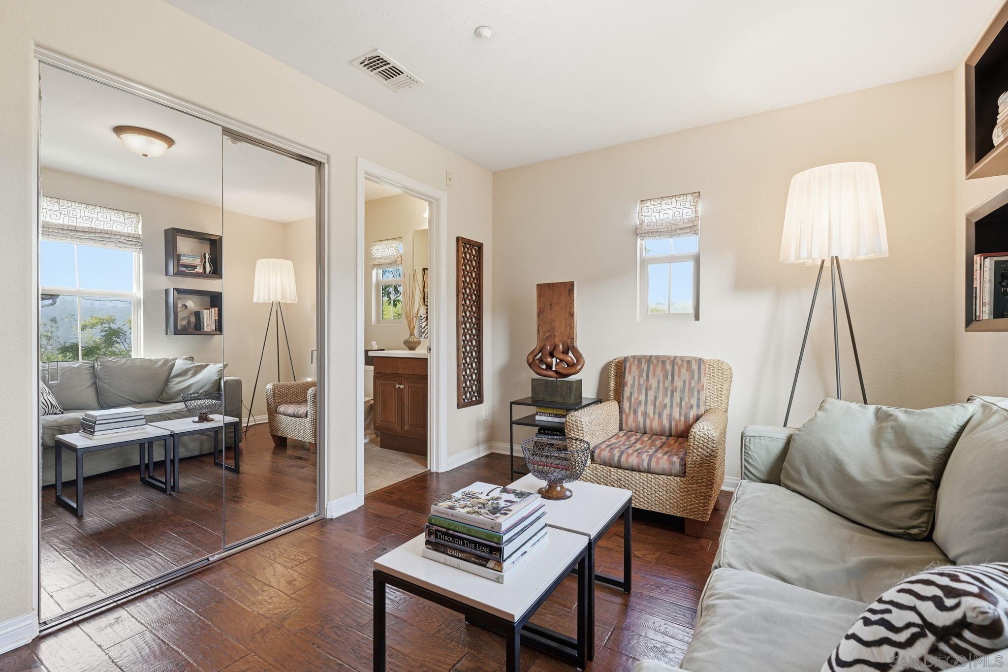 Detail Gallery Image 29 of 45 For 2620  Escala Circle, San Diego,  CA 92108 - 3 Beds | 3/1 Baths