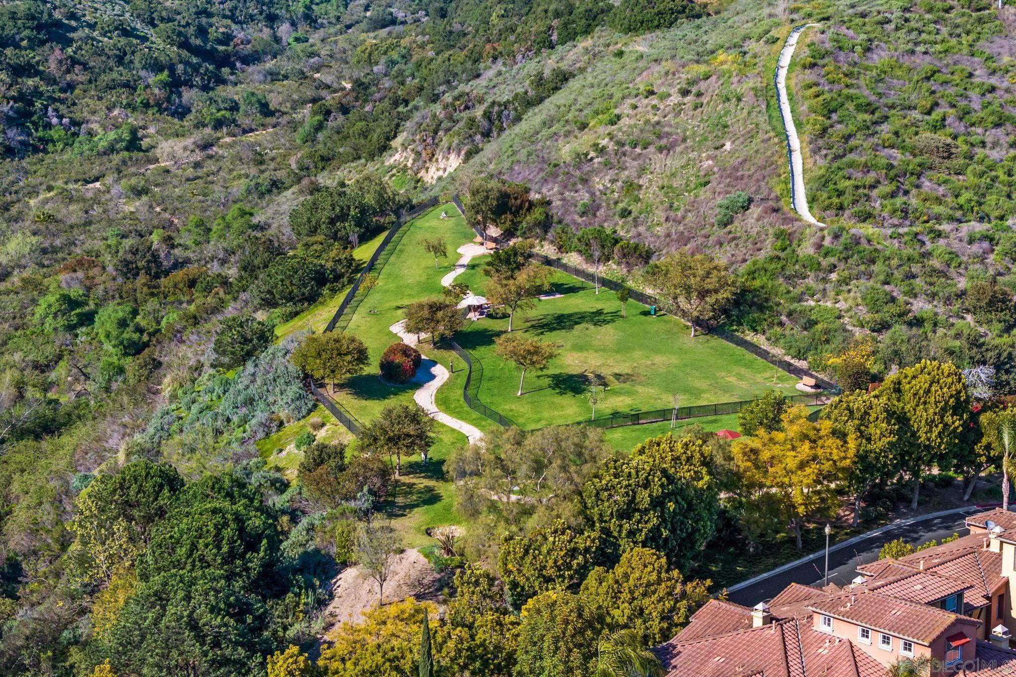 Detail Gallery Image 41 of 45 For 2620  Escala Circle, San Diego,  CA 92108 - 3 Beds | 3/1 Baths