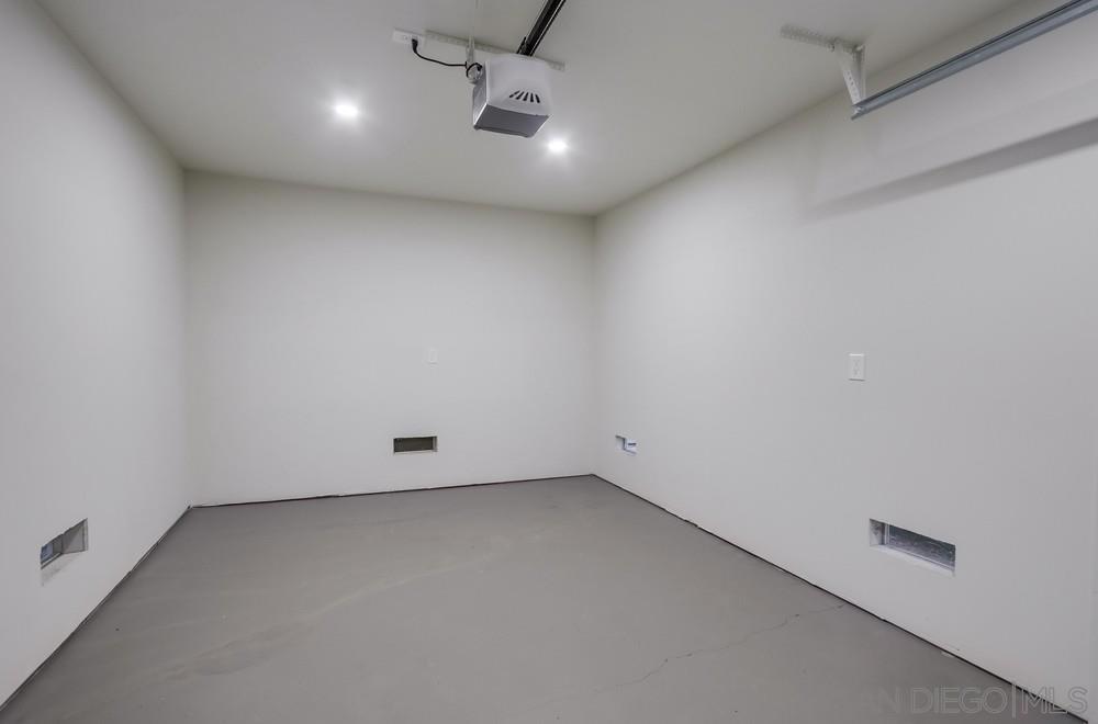 Detail Gallery Image 8 of 74 For 3122  Newell St, San Diego,  CA 92106 - 3 Beds | 2 Baths