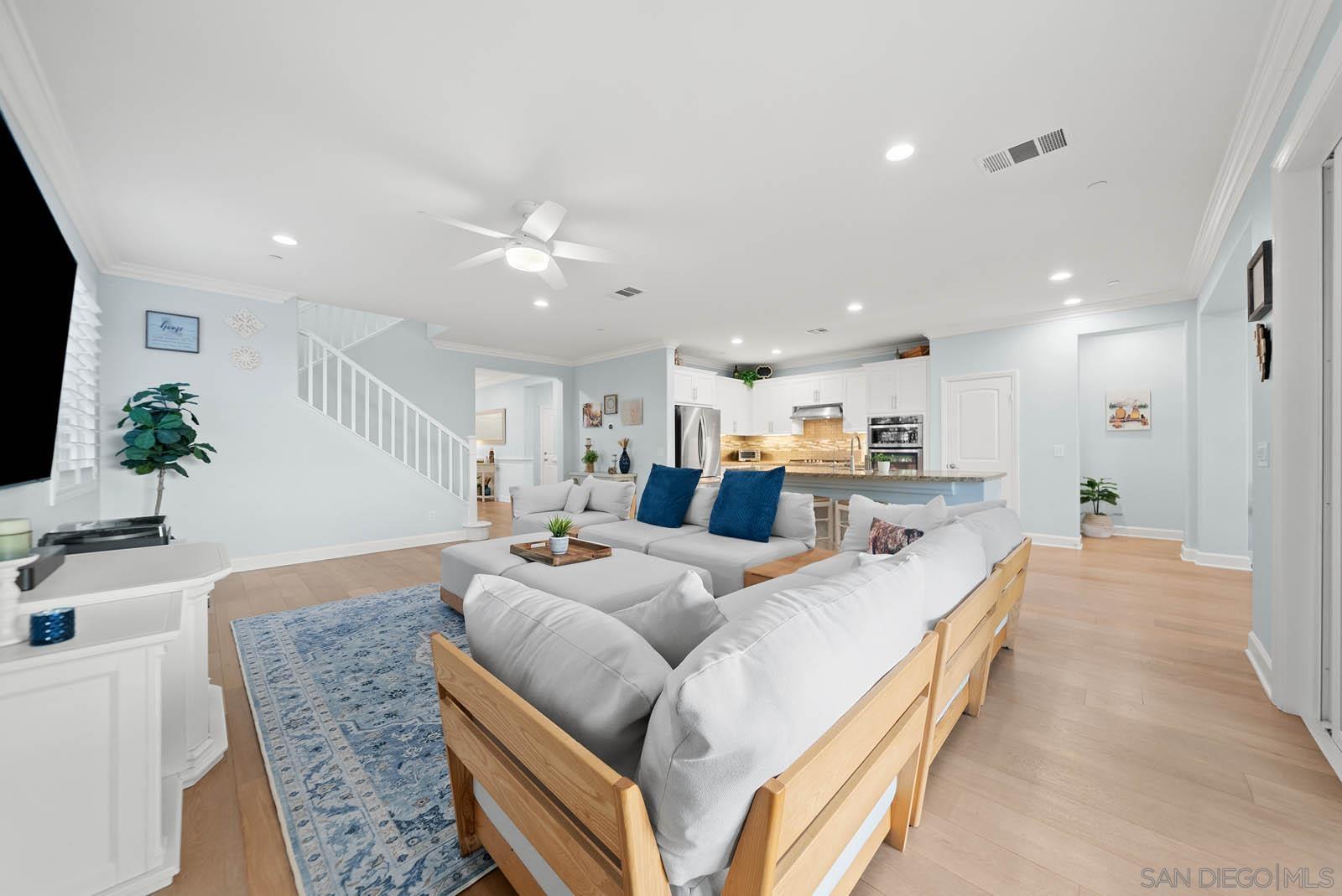 Detail Gallery Image 19 of 50 For 542  Adobe Estates Dr, Vista,  CA 92083 - 4 Beds | 2/1 Baths