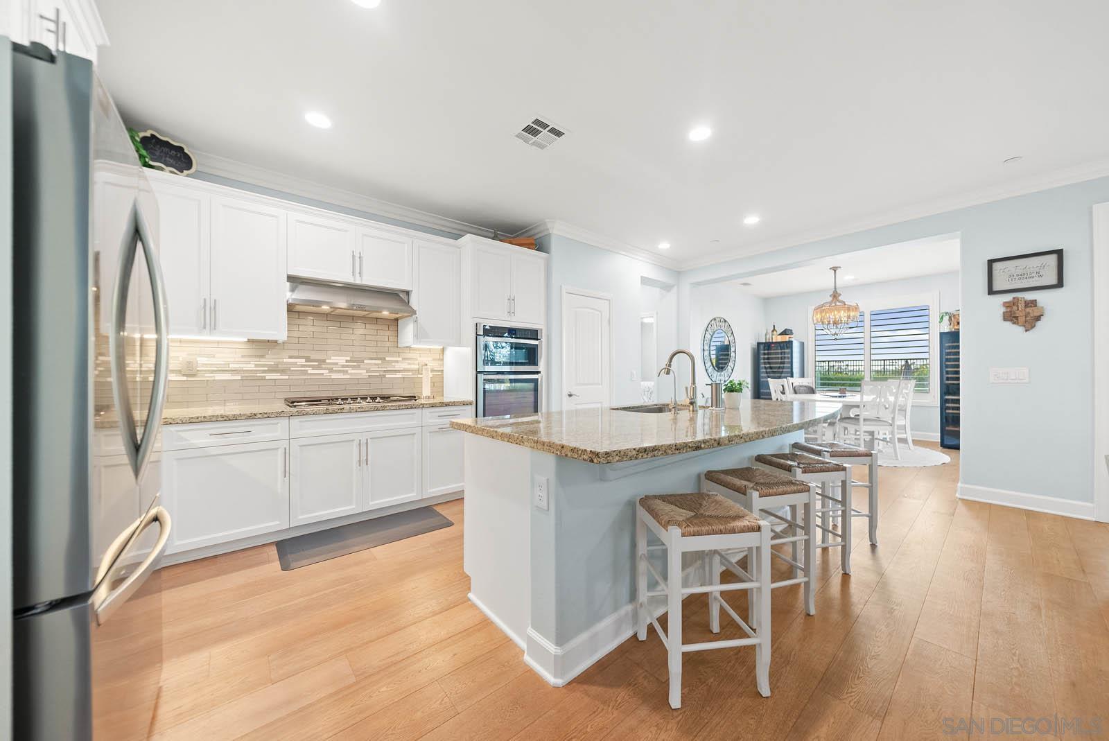 Detail Gallery Image 22 of 50 For 542  Adobe Estates Dr, Vista,  CA 92083 - 4 Beds | 2/1 Baths