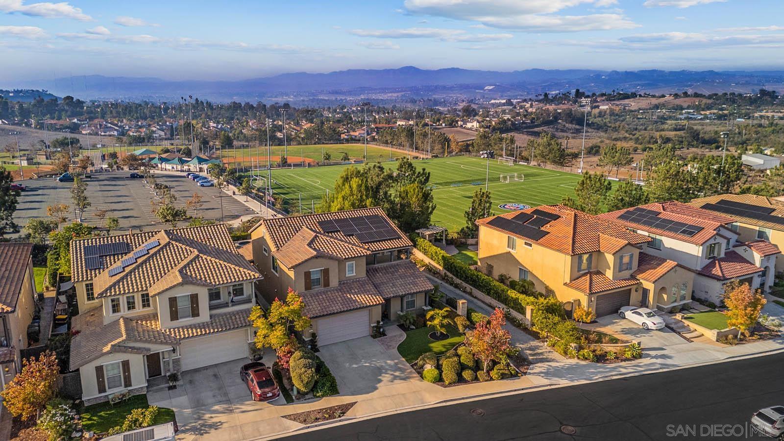 Detail Gallery Image 47 of 50 For 542  Adobe Estates Dr, Vista,  CA 92083 - 4 Beds | 2/1 Baths