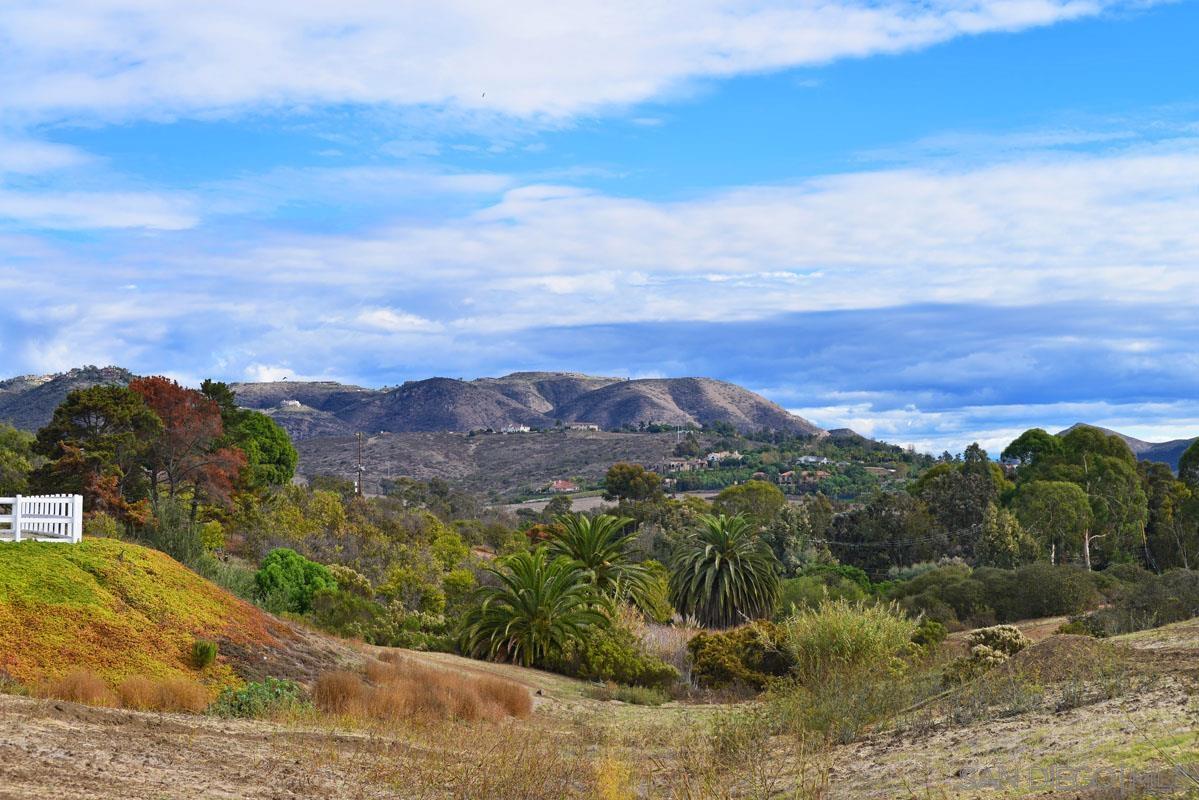 Detail Gallery Image 7 of 9 For 6710  El Montevideo, Rancho Santa Fe,  CA 92067 - 3 Beds | 2/1 Baths