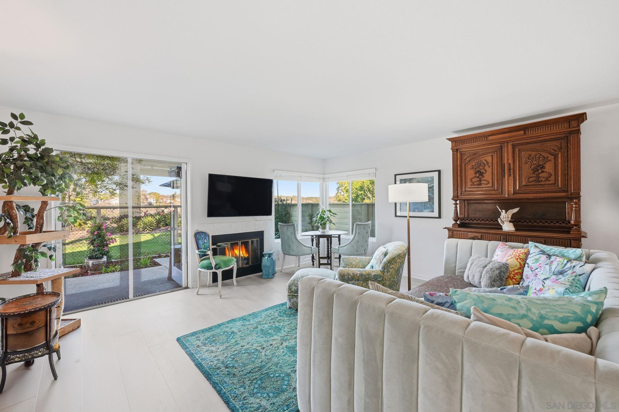 Detail Gallery Image 13 of 62 For 3626  Lorimer Ln, Encinitas,  CA 92024 - 4 Beds | 3 Baths