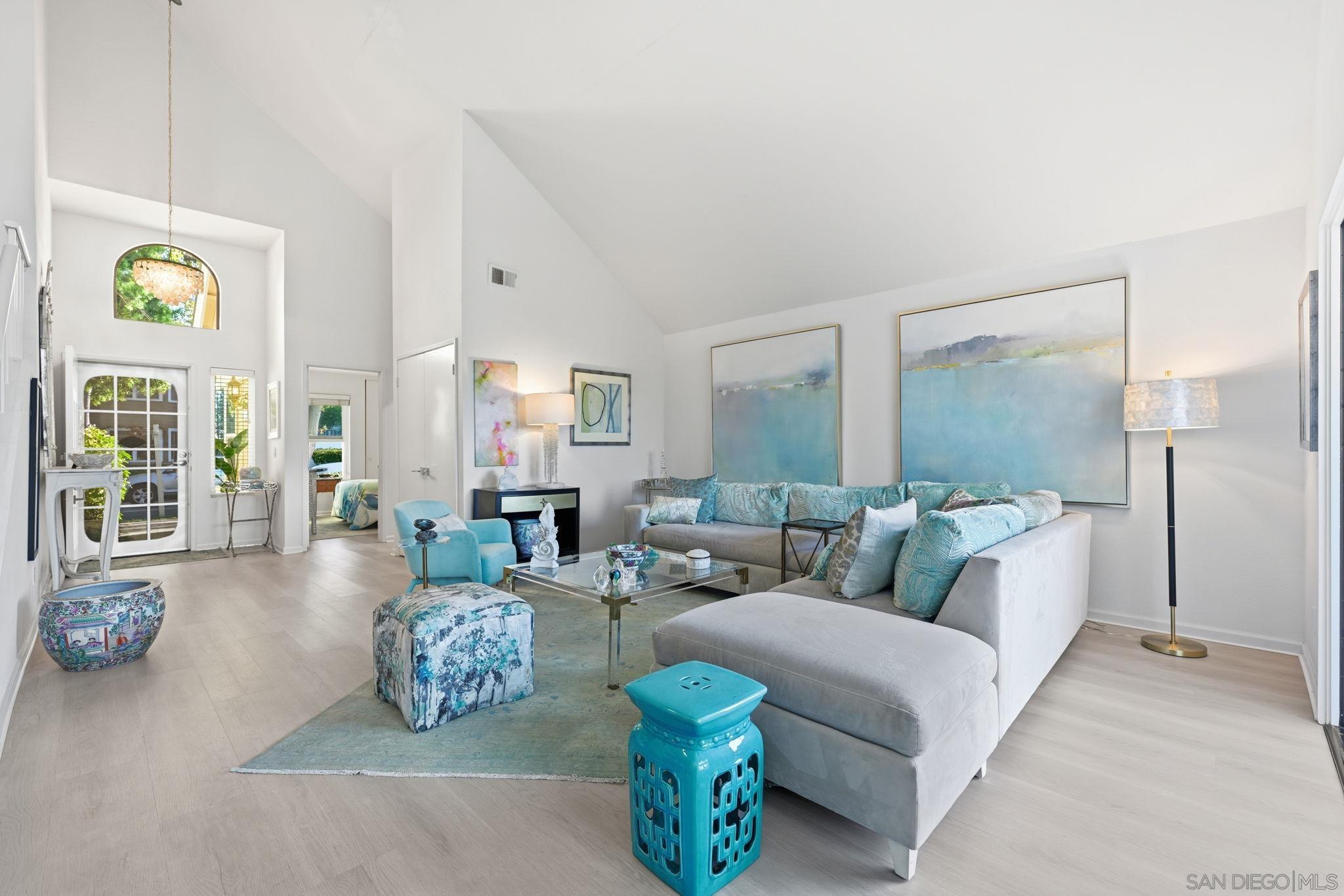 Detail Gallery Image 9 of 62 For 3626  Lorimer Ln, Encinitas,  CA 92024 - 4 Beds | 3 Baths