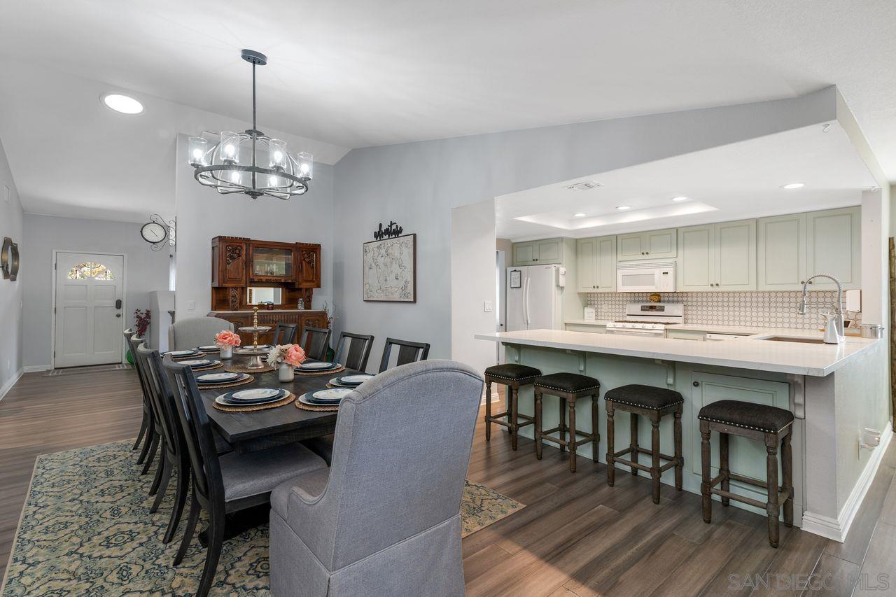 Detail Gallery Image 12 of 46 For 25657  Bellemore Dr, Ramona,  CA 92065 - 5 Beds | 3 Baths