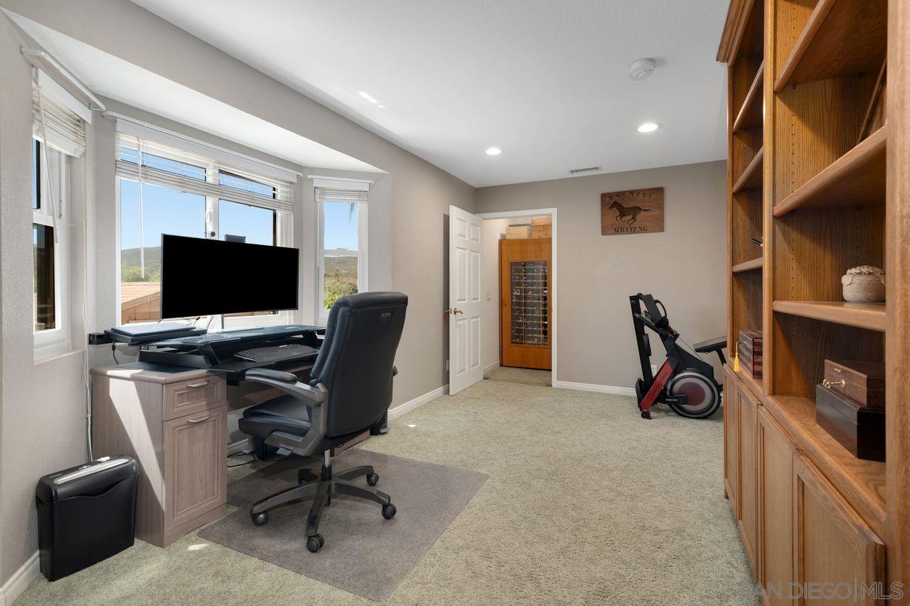 Detail Gallery Image 19 of 46 For 25657  Bellemore Dr, Ramona,  CA 92065 - 5 Beds | 3 Baths