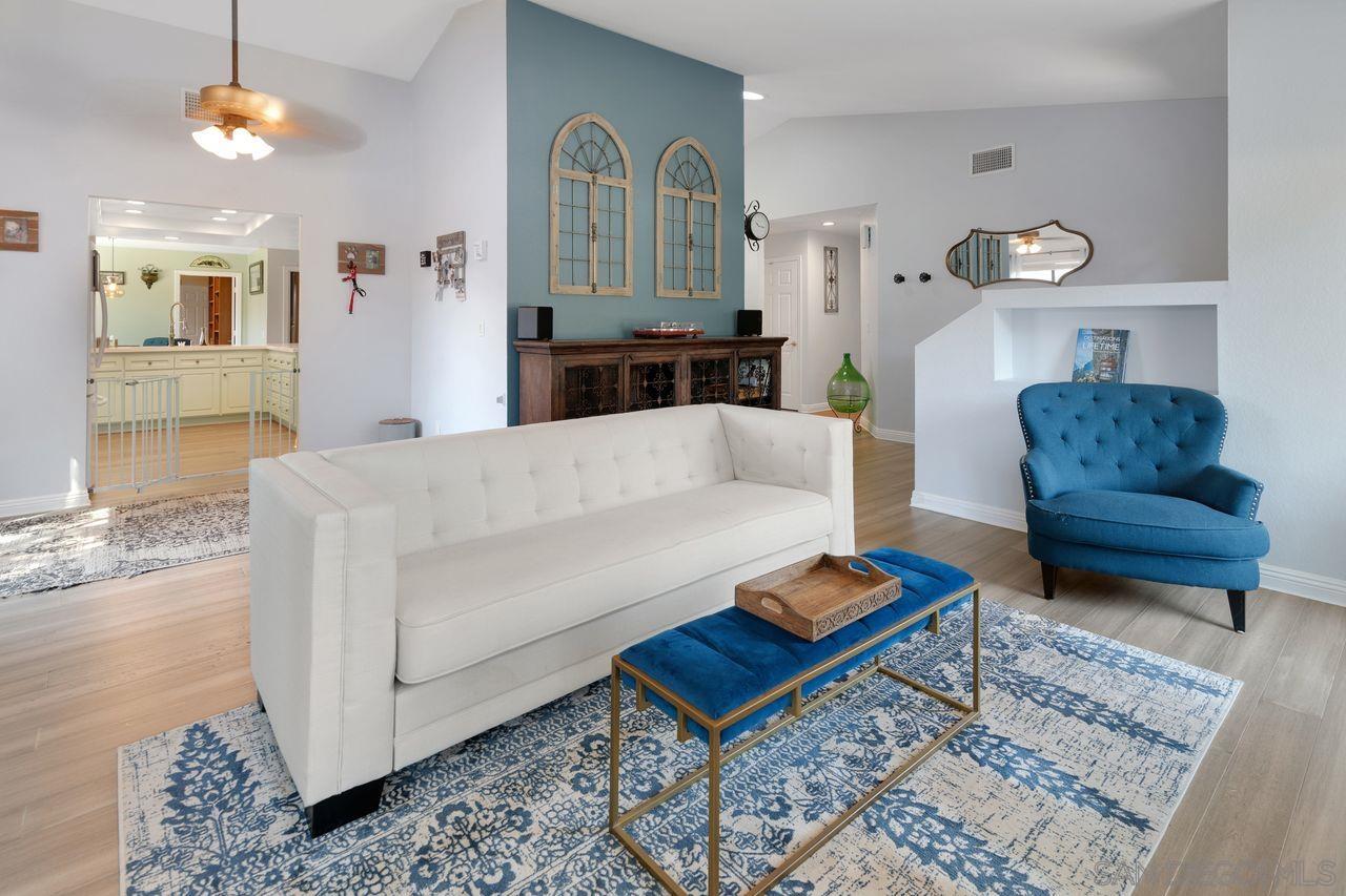 Detail Gallery Image 9 of 46 For 25657  Bellemore Dr, Ramona,  CA 92065 - 5 Beds | 3 Baths