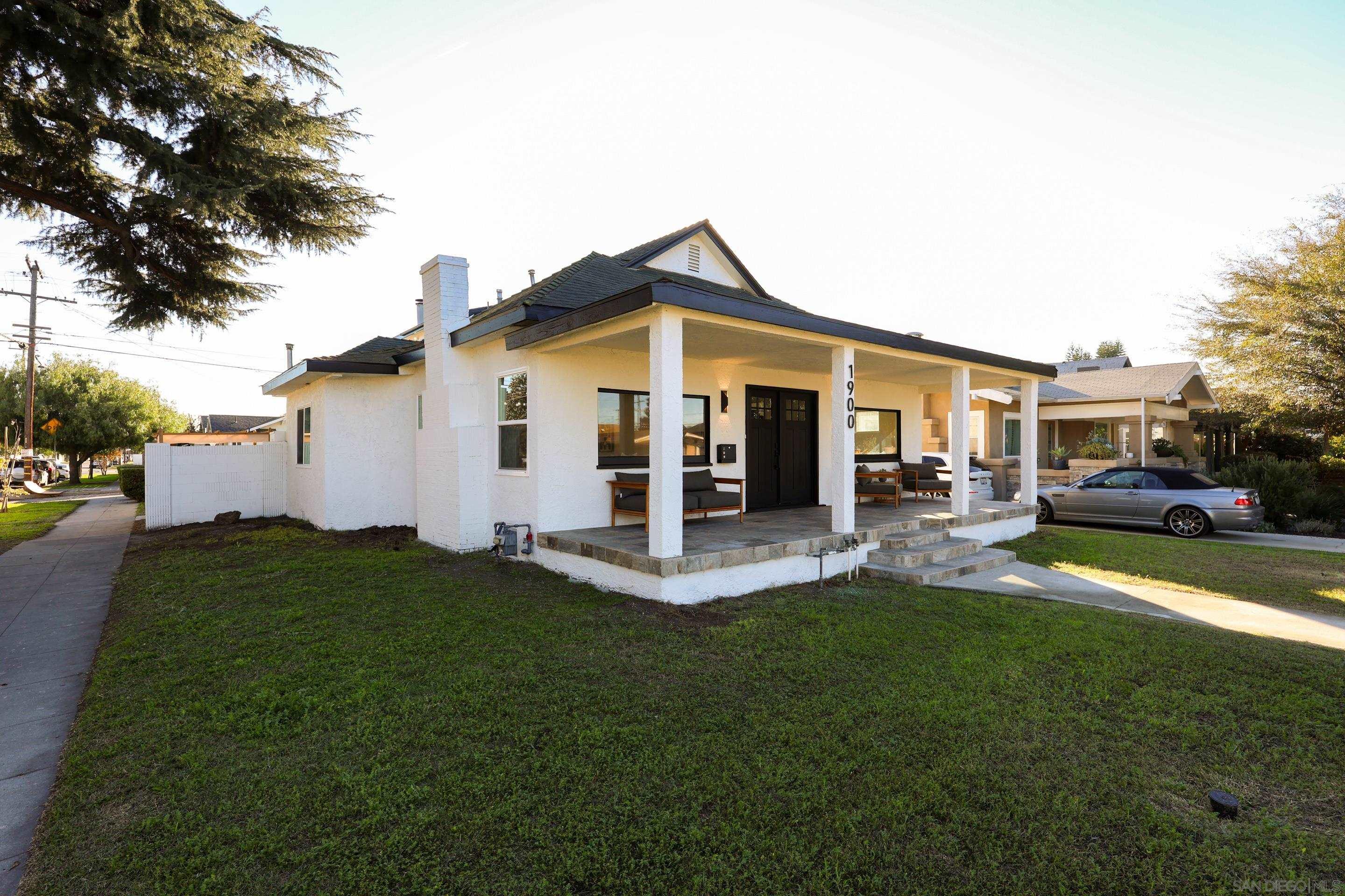 Front Image Thumbnail for SD250046316