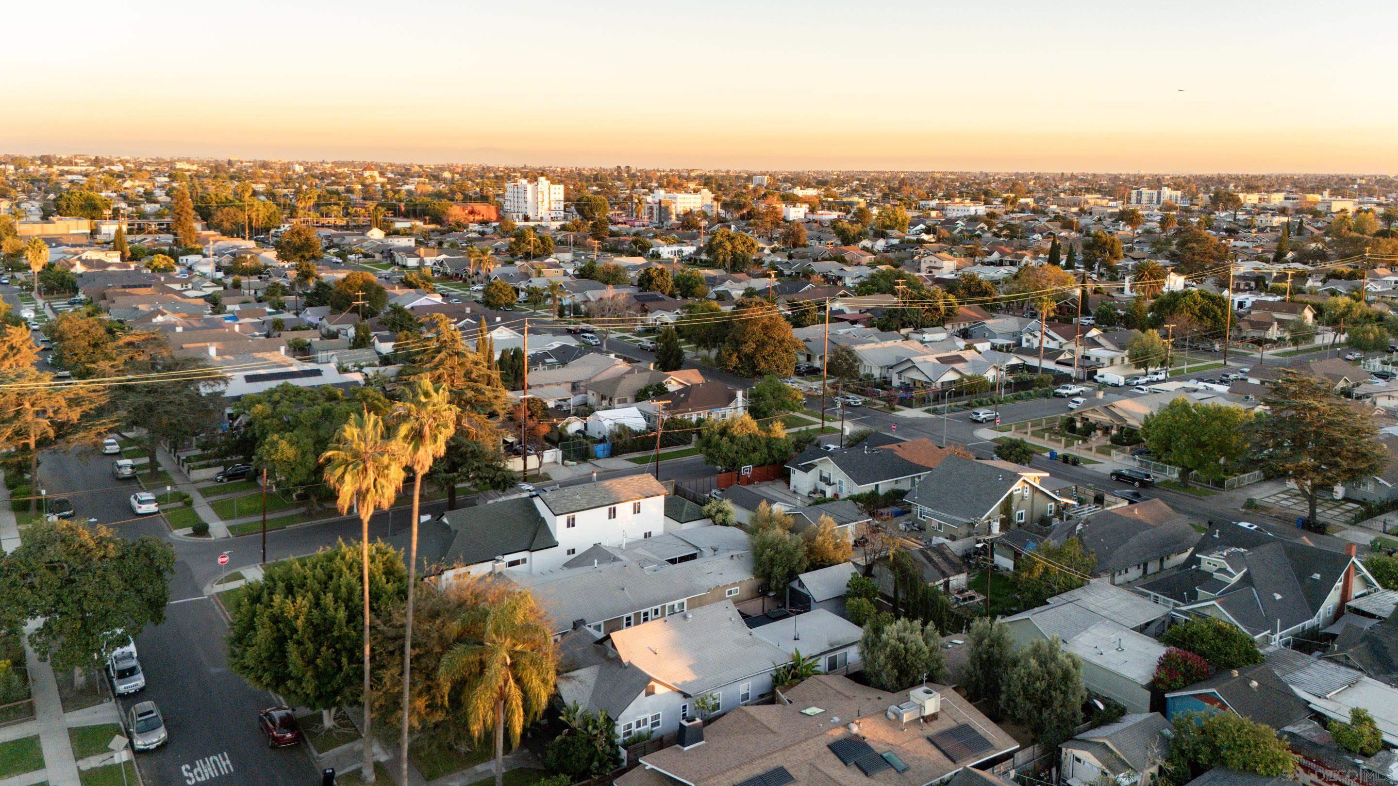 Detail Gallery Image 72 of 72 For 1900 W 41st St, Los Angeles,  CA 90062 - 4 Beds | 2 Baths