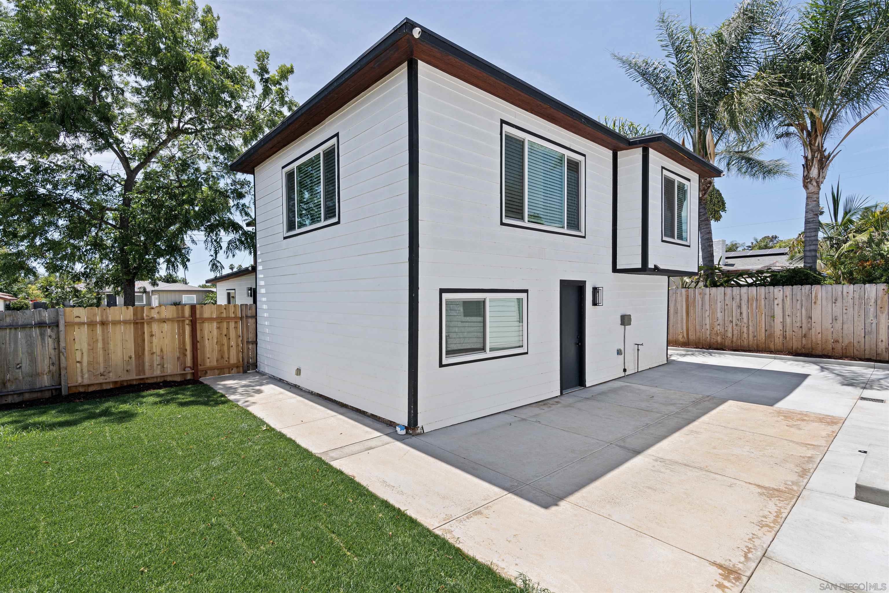 Detail Gallery Image 31 of 39 For 1160  Erica St, Escondido,  CA 92027 - 6 Beds | 4 Baths