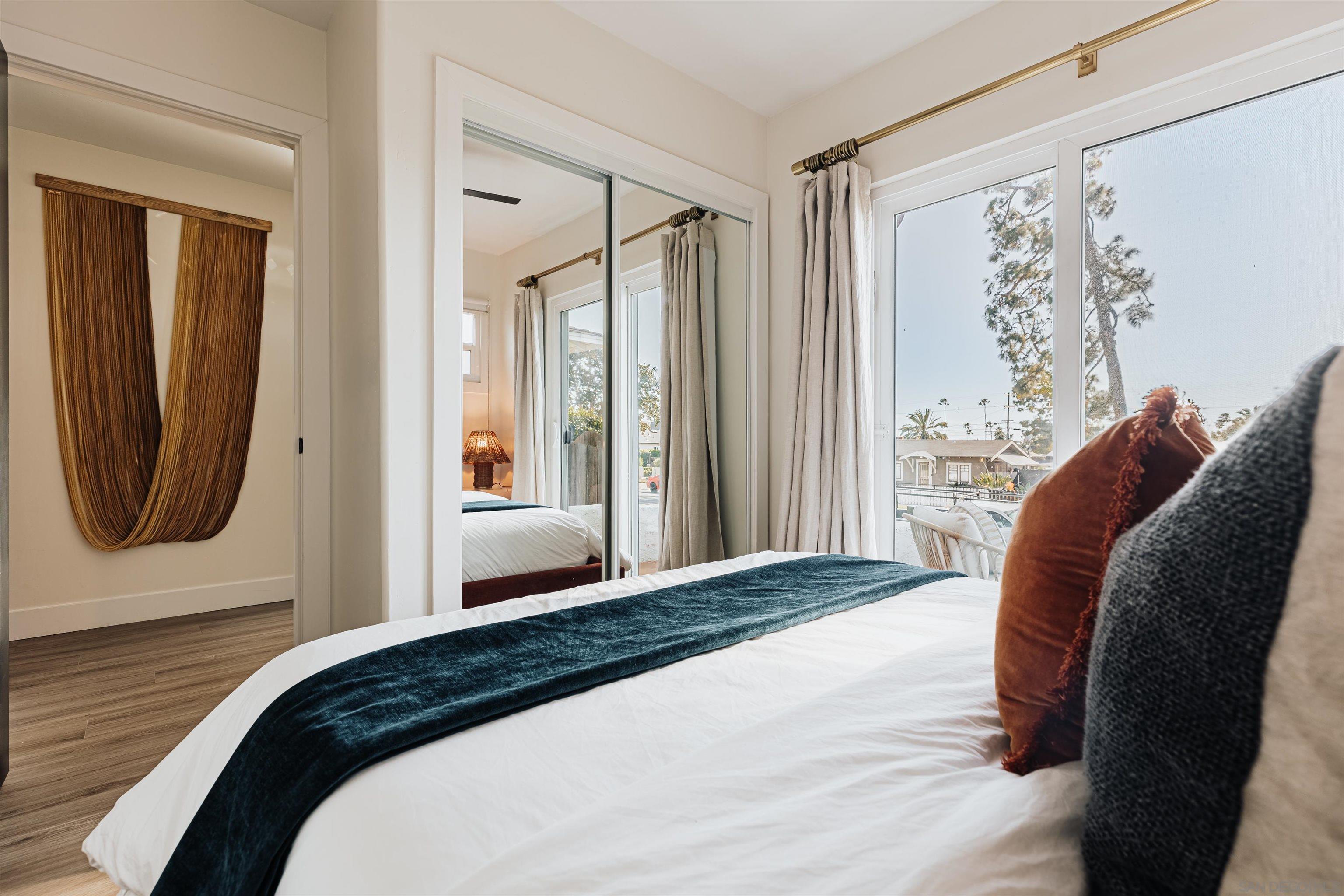 Detail Gallery Image 20 of 56 For 324 S Nevada St, Oceanside,  CA 92054 - 5 Beds | 3 Baths