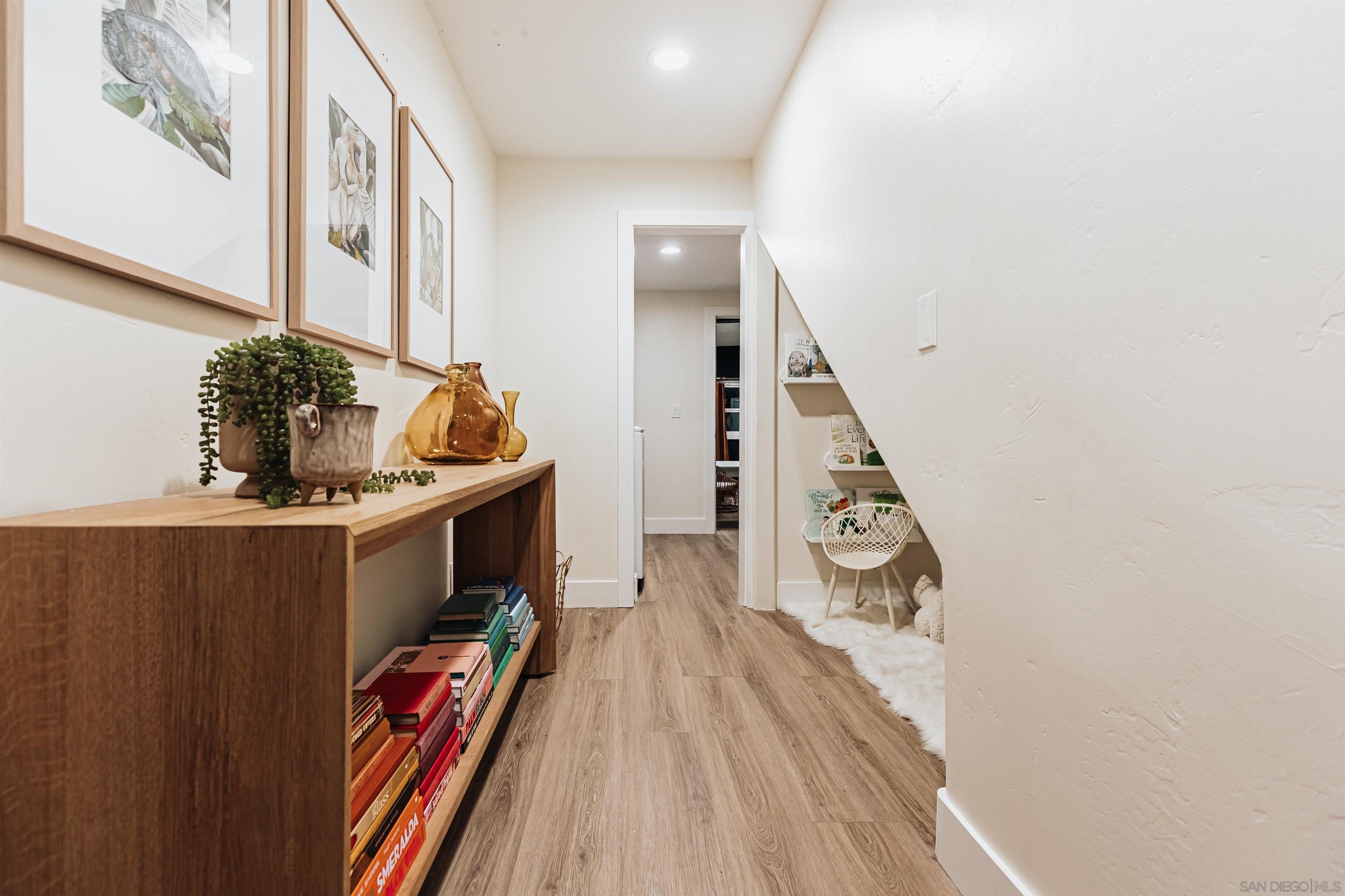 Detail Gallery Image 33 of 56 For 324 S Nevada St, Oceanside,  CA 92054 - 5 Beds | 3 Baths