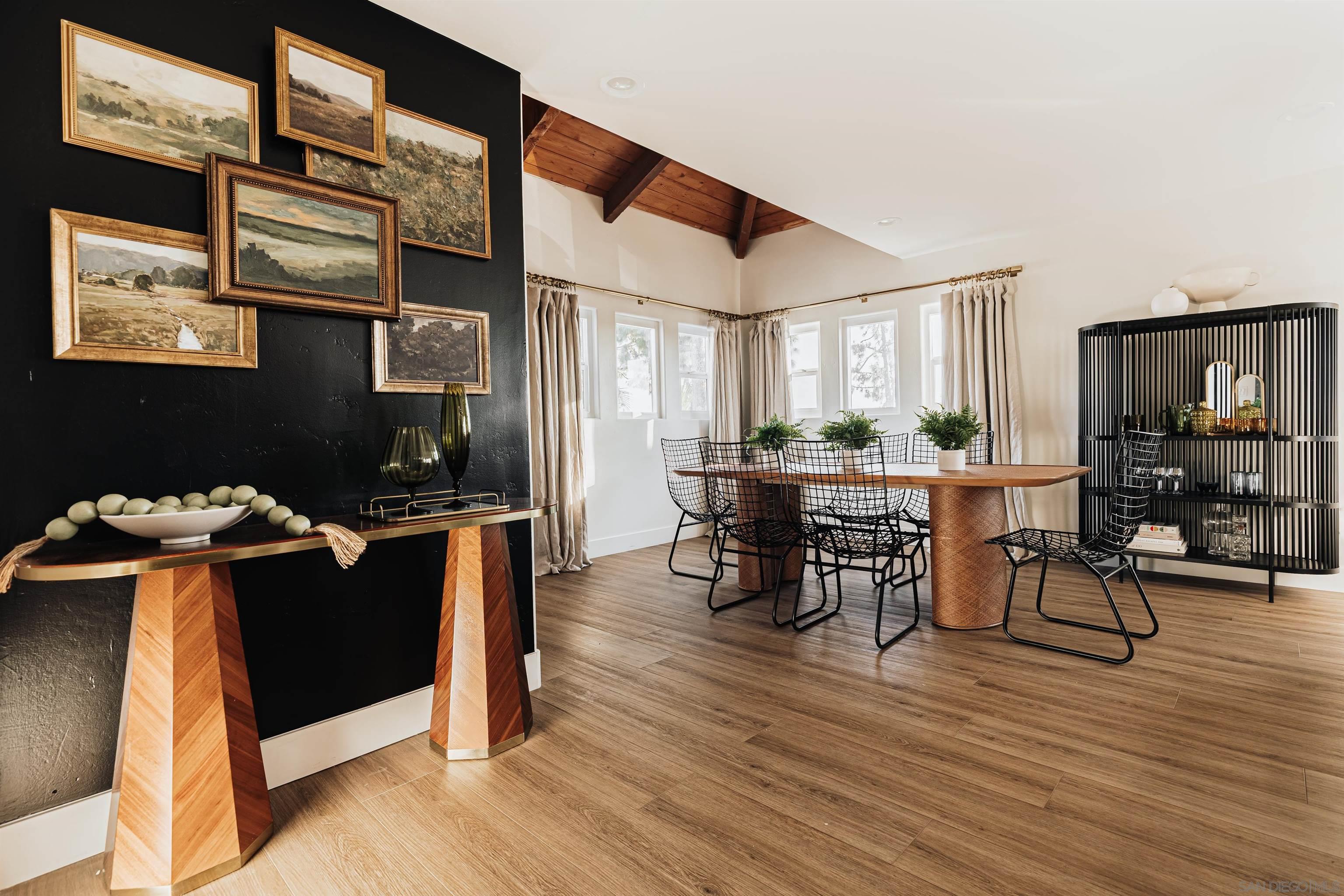 Detail Gallery Image 4 of 56 For 324 S Nevada St, Oceanside,  CA 92054 - 5 Beds | 3 Baths