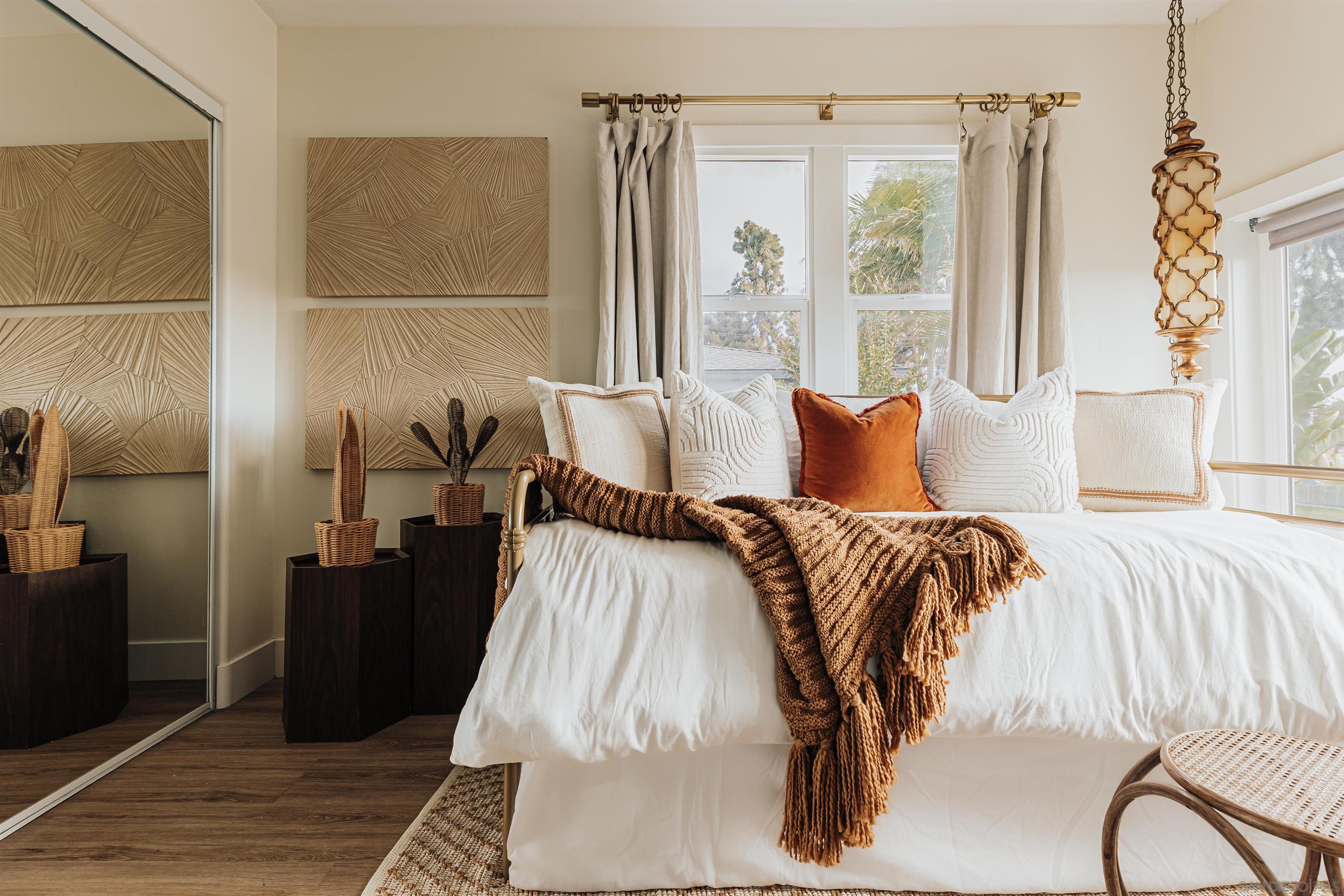 Detail Gallery Image 40 of 56 For 324 S Nevada St, Oceanside,  CA 92054 - 5 Beds | 3 Baths