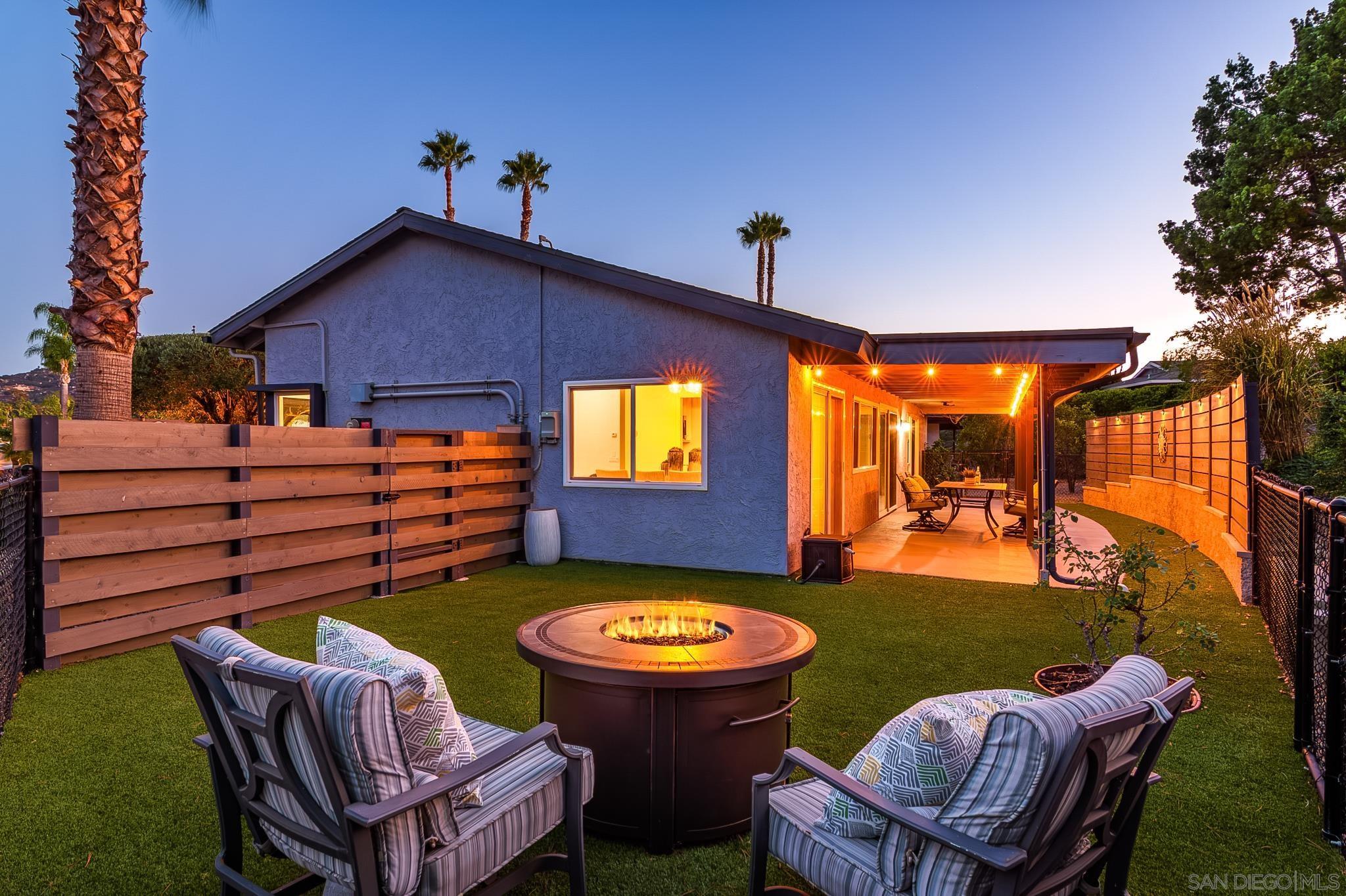 Detail Gallery Image 39 of 42 For 16556  Gabarda Rd, San Diego,  CA 92128 - 2 Beds | 2 Baths