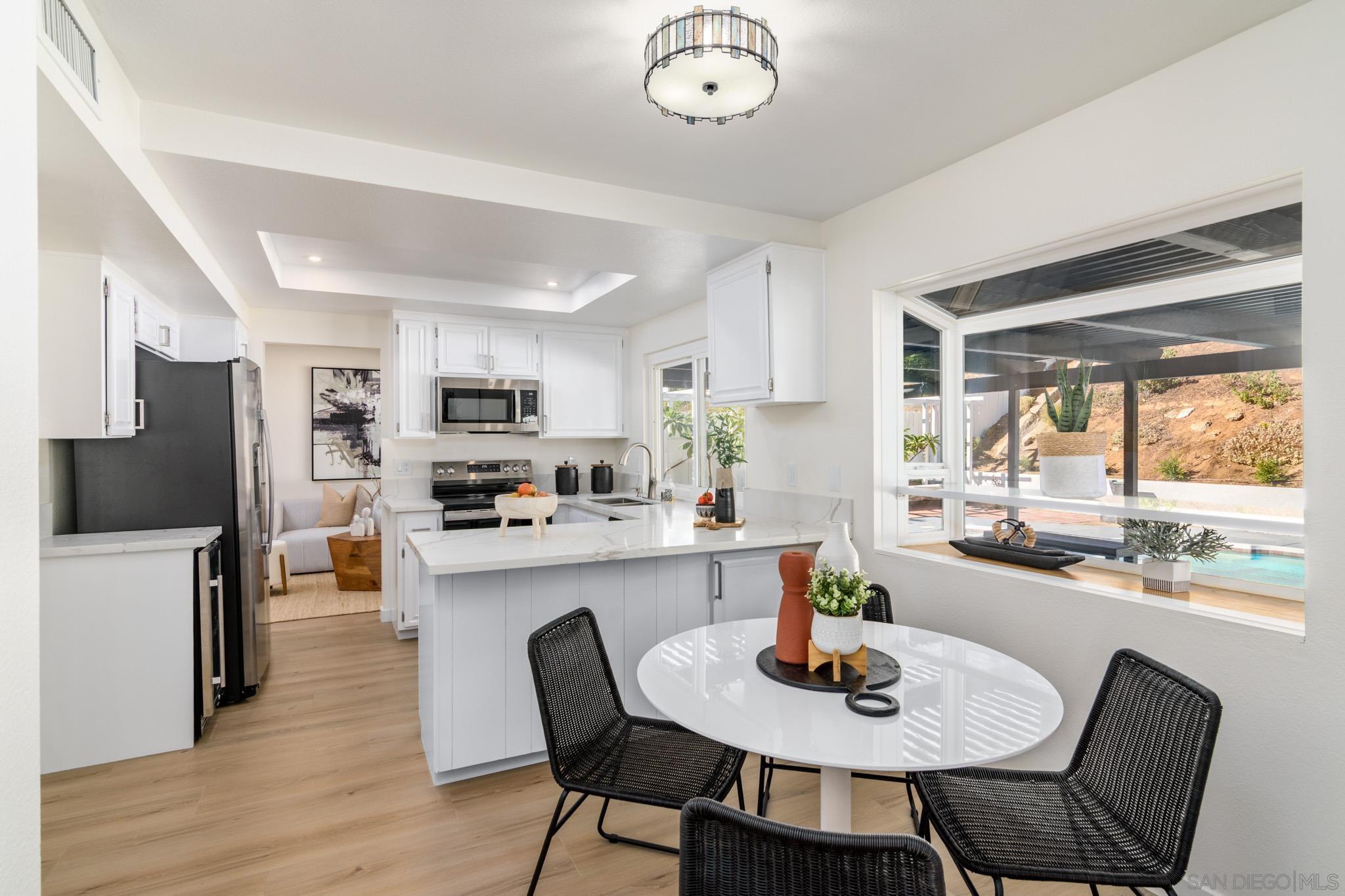 Detail Gallery Image 14 of 56 For 13330  Canyon Back Ln, Poway,  CA 92064 - 4 Beds | 2/1 Baths