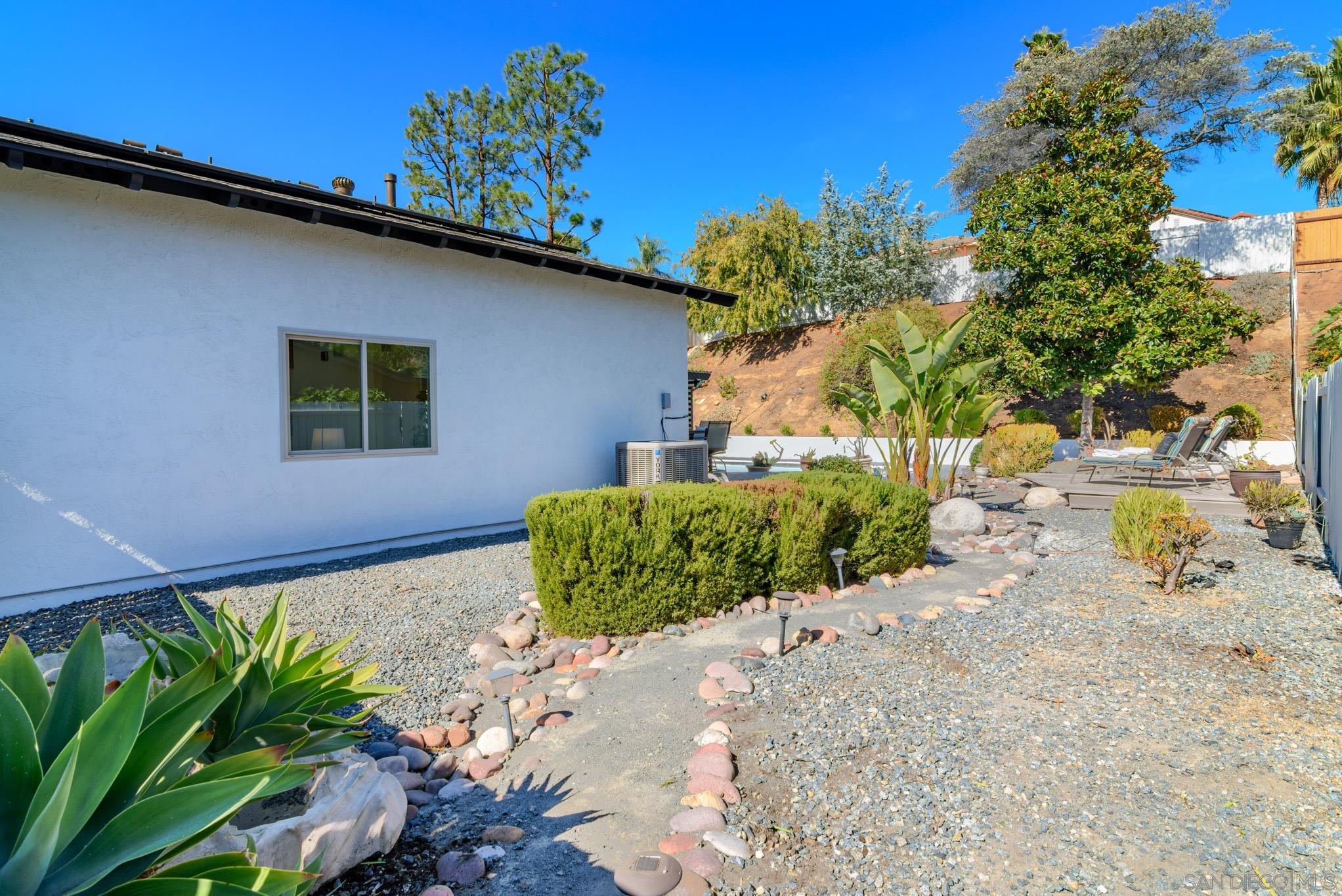 Detail Gallery Image 44 of 56 For 13330  Canyon Back Ln, Poway,  CA 92064 - 4 Beds | 2/1 Baths