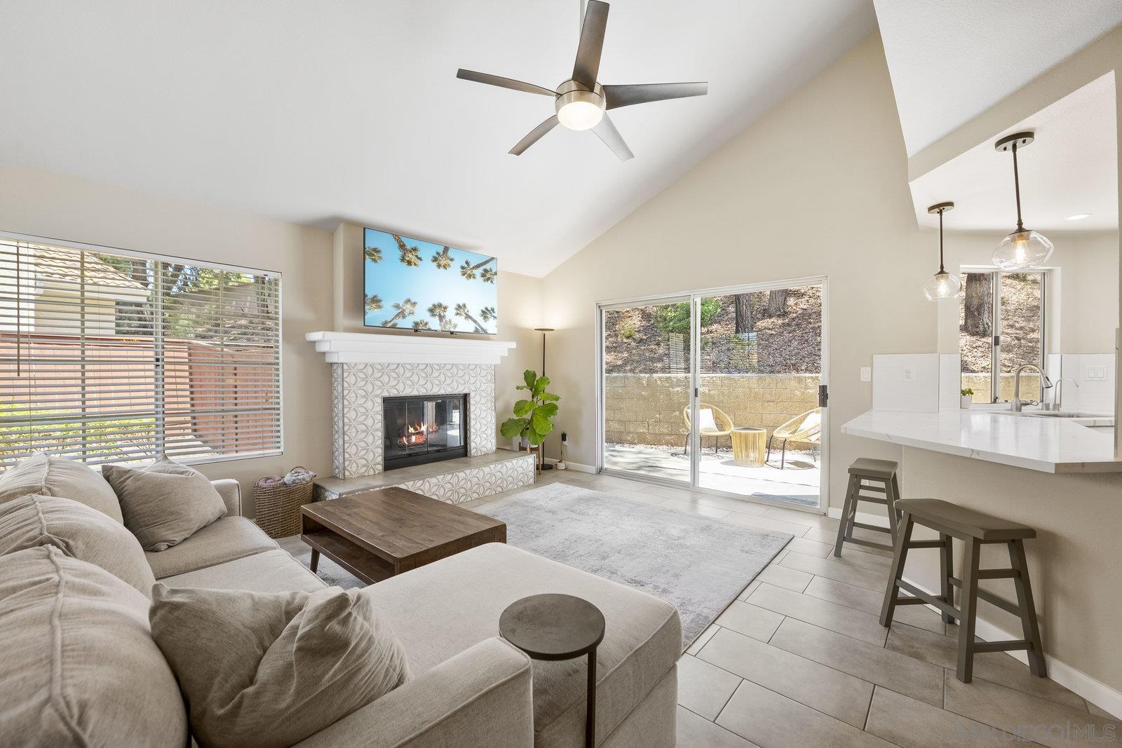 Front Image Thumbnail for SD250046327