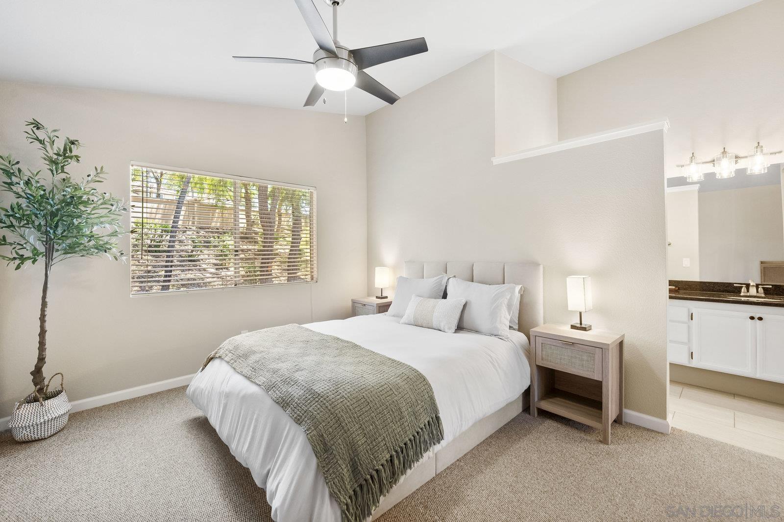 Detail Gallery Image 23 of 34 For 11781  Caminito De Las Missiones, San Diego,  CA 92128 - 3 Beds | 2/1 Baths