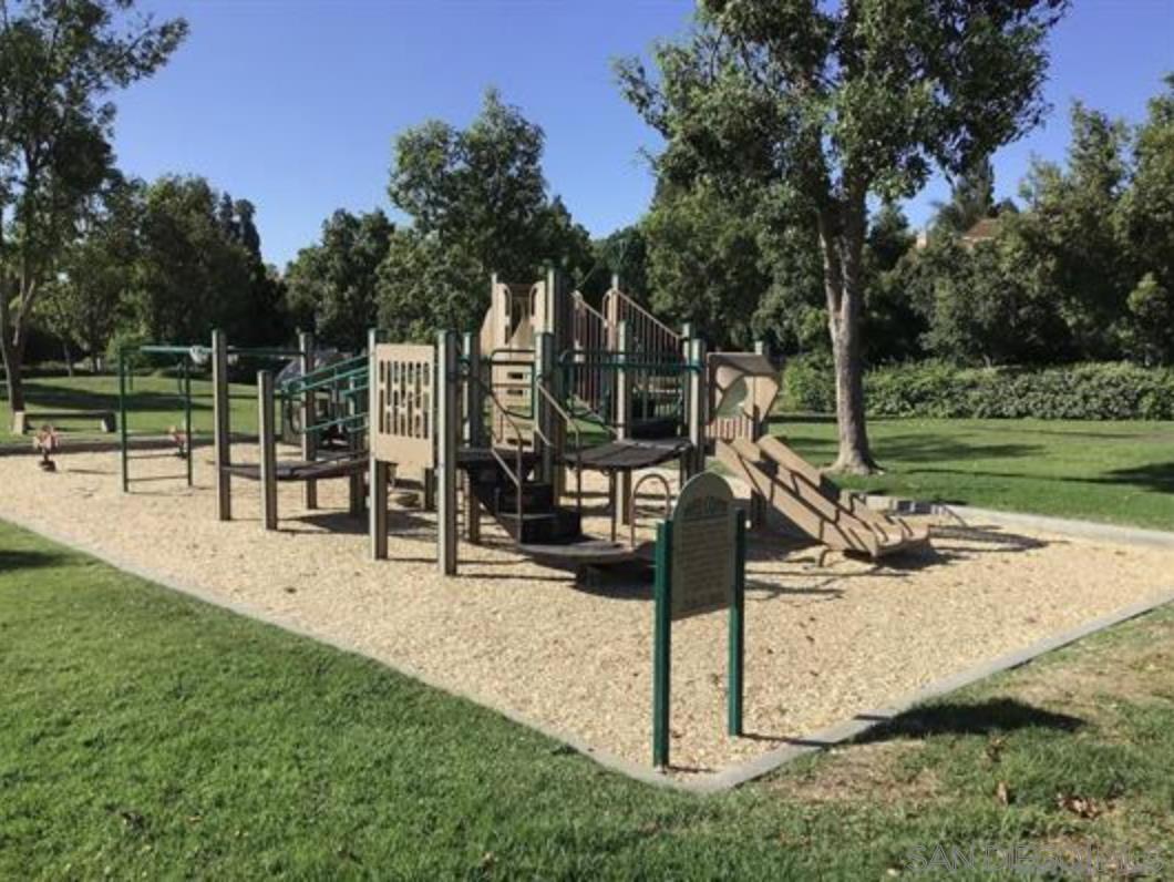 Detail Gallery Image 33 of 34 For 11781  Caminito De Las Missiones, San Diego,  CA 92128 - 3 Beds | 2/1 Baths