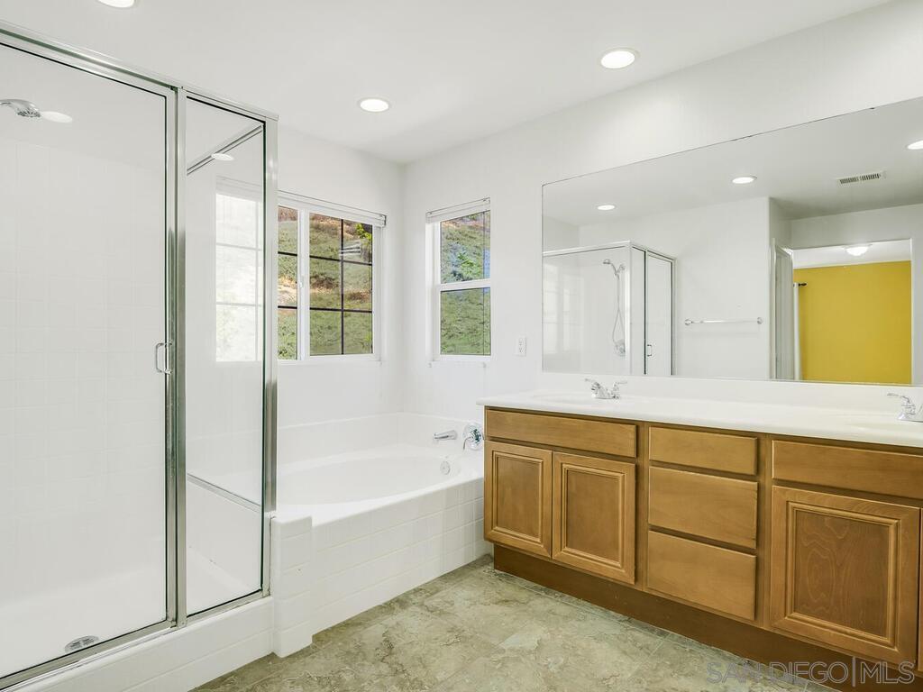 Detail Gallery Image 20 of 35 For 460  Chardonnay Court, San Marcos,  CA 92069 - 4 Beds | 2/1 Baths