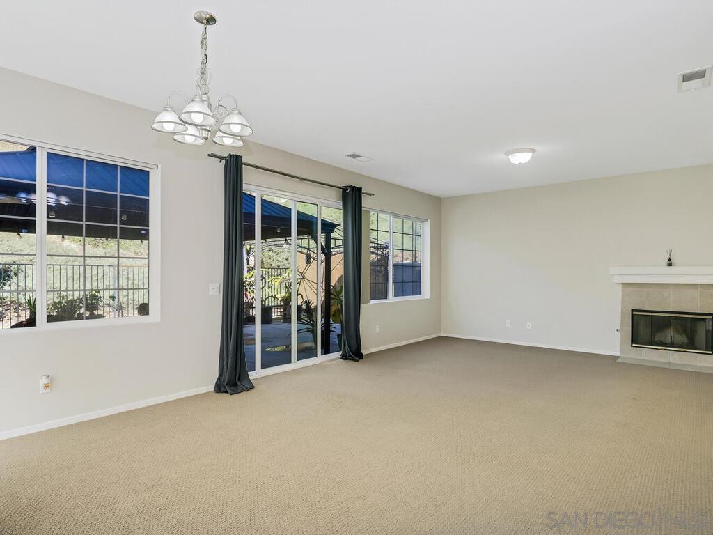 Detail Gallery Image 9 of 35 For 460  Chardonnay Court, San Marcos,  CA 92069 - 4 Beds | 2/1 Baths