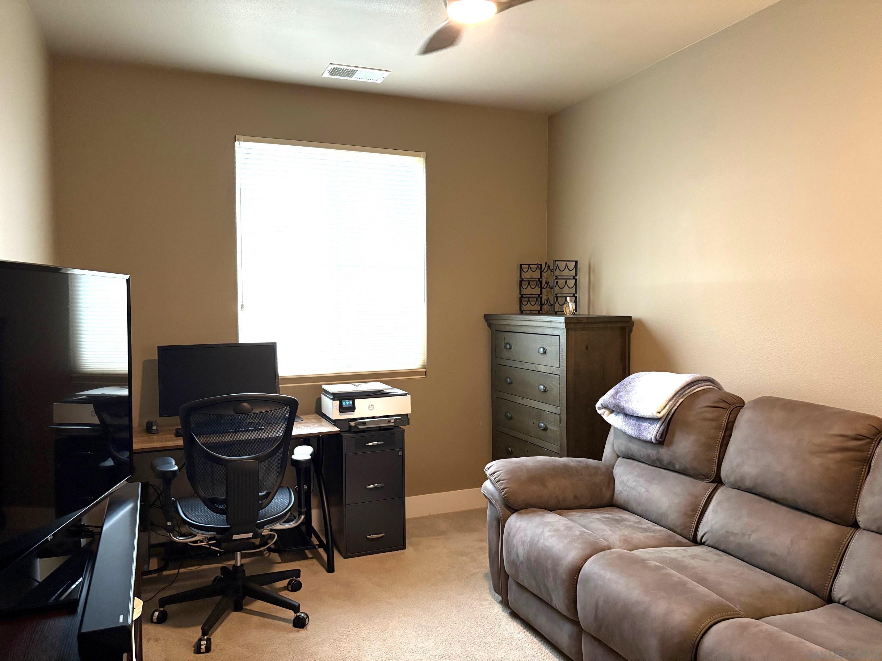 Detail Gallery Image 11 of 28 For 1670  Fairlead Ave, Carlsbad,  CA 92011 - 3 Beds | 2/1 Baths