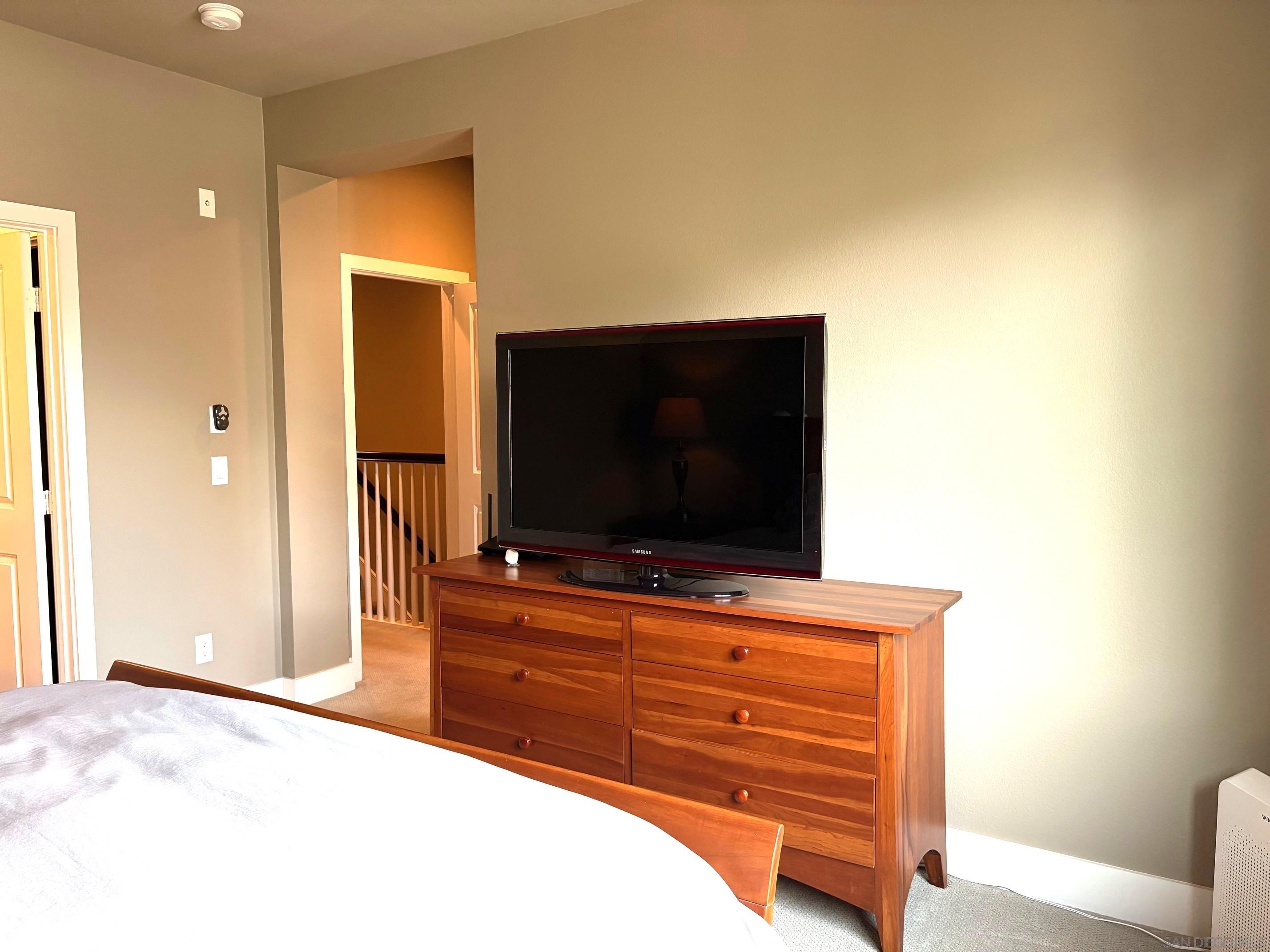 Detail Gallery Image 15 of 28 For 1670  Fairlead Ave, Carlsbad,  CA 92011 - 3 Beds | 2/1 Baths