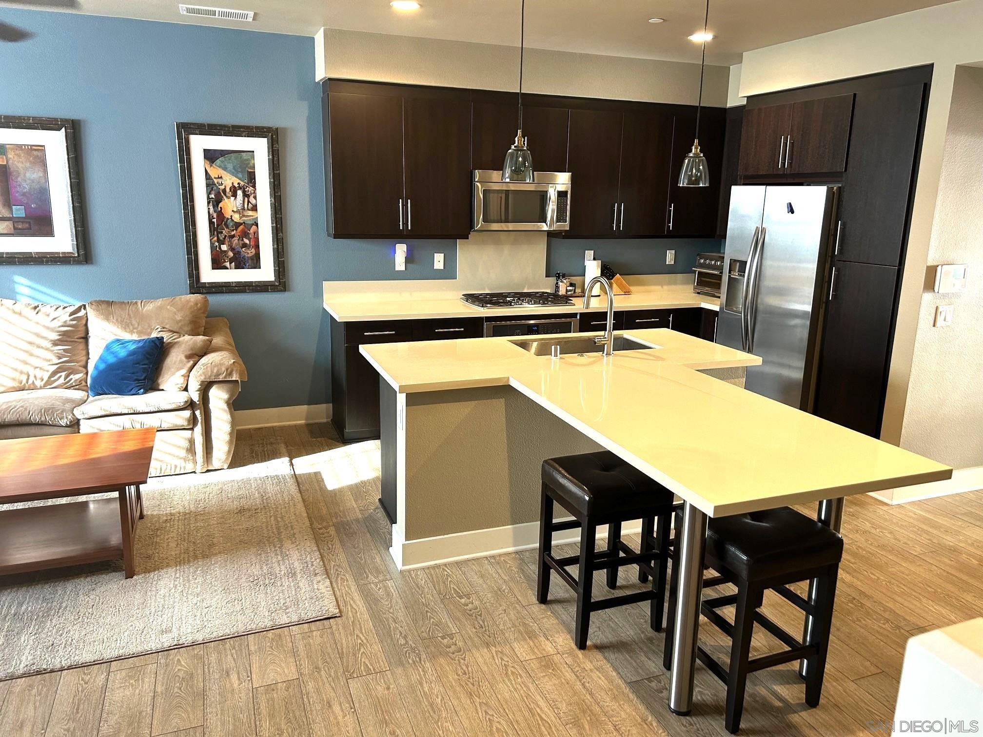 Detail Gallery Image 6 of 28 For 1670  Fairlead Ave, Carlsbad,  CA 92011 - 3 Beds | 2/1 Baths